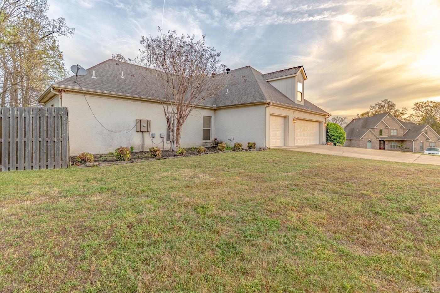 4405 Wood Crest  Jonesboro, AR
