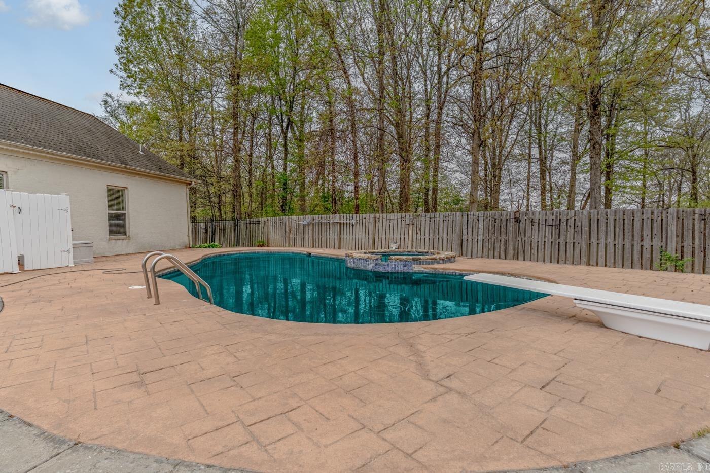 4405 Wood Crest  Jonesboro, AR