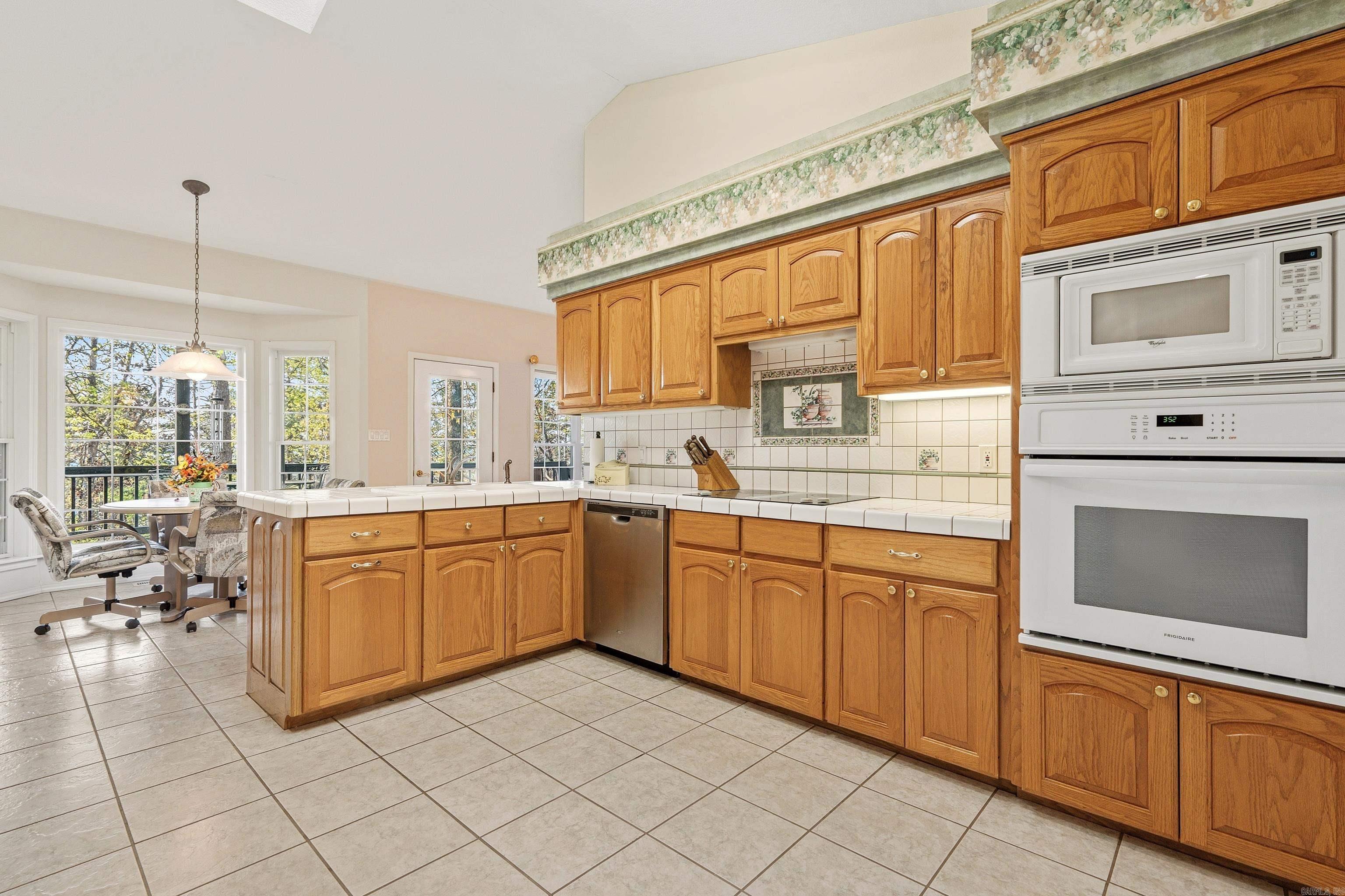 20 Hanares  Hot Springs Village, AR