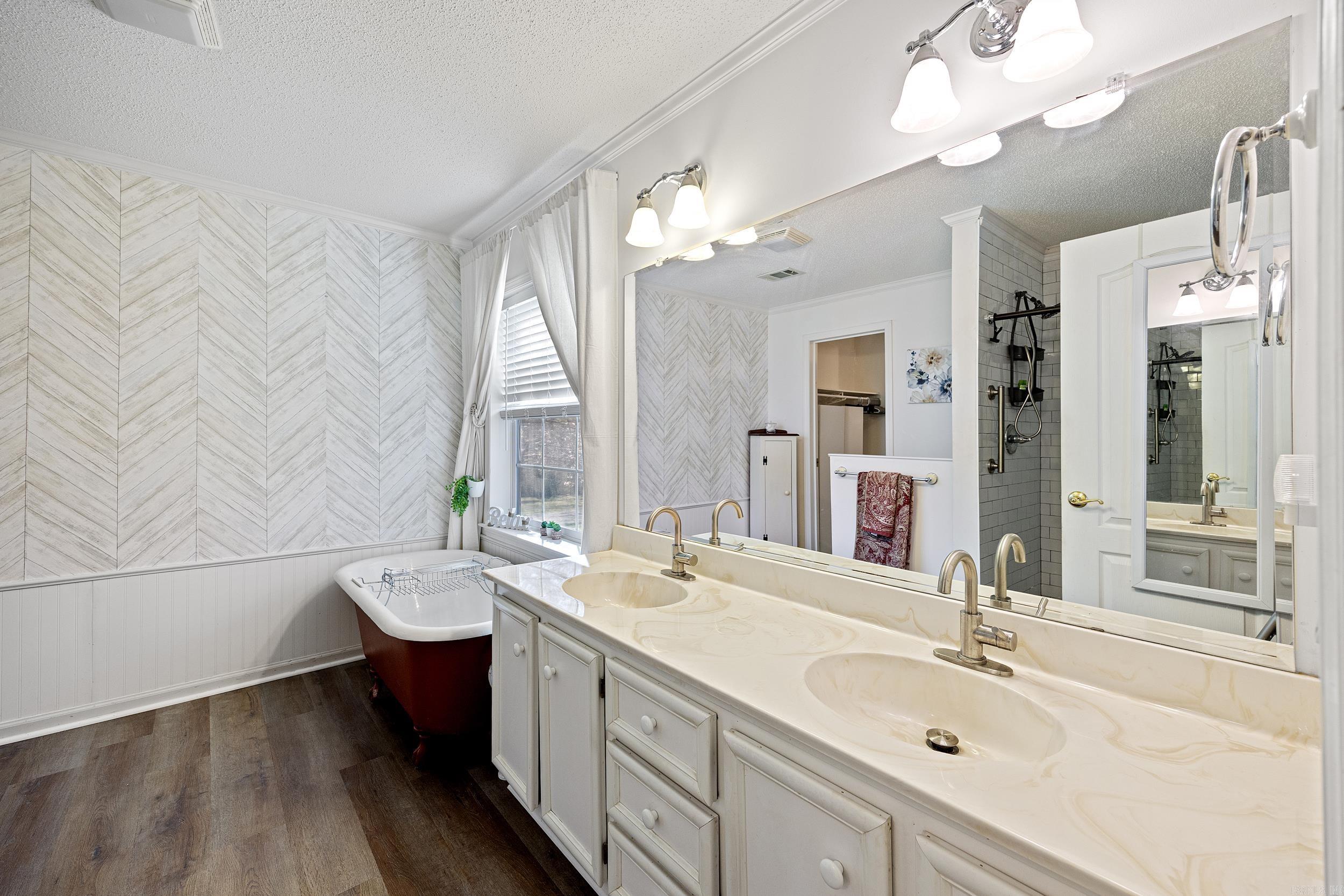 25951 E State Highway 22  Delaware, AR