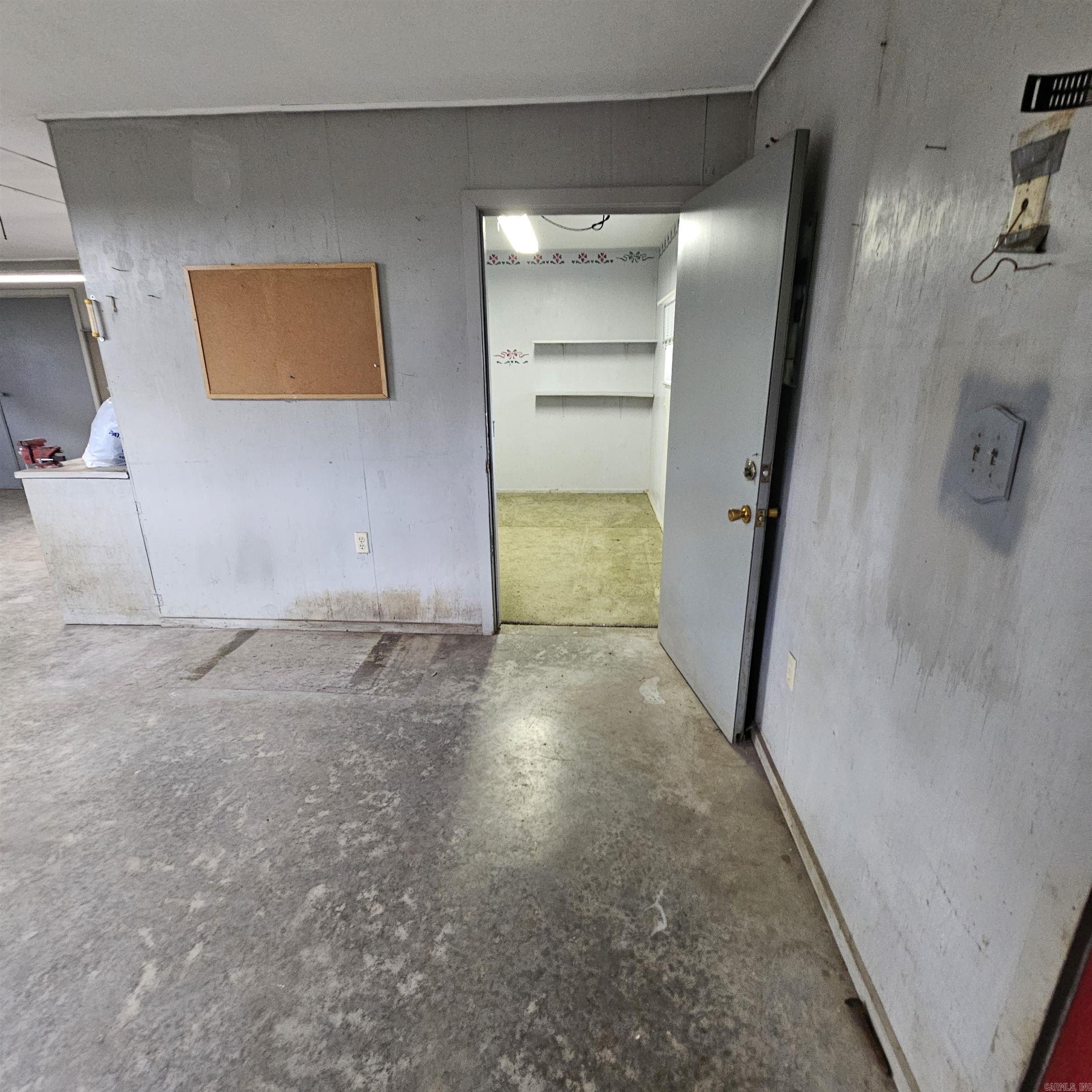 25951 E State Highway 22  Delaware, AR