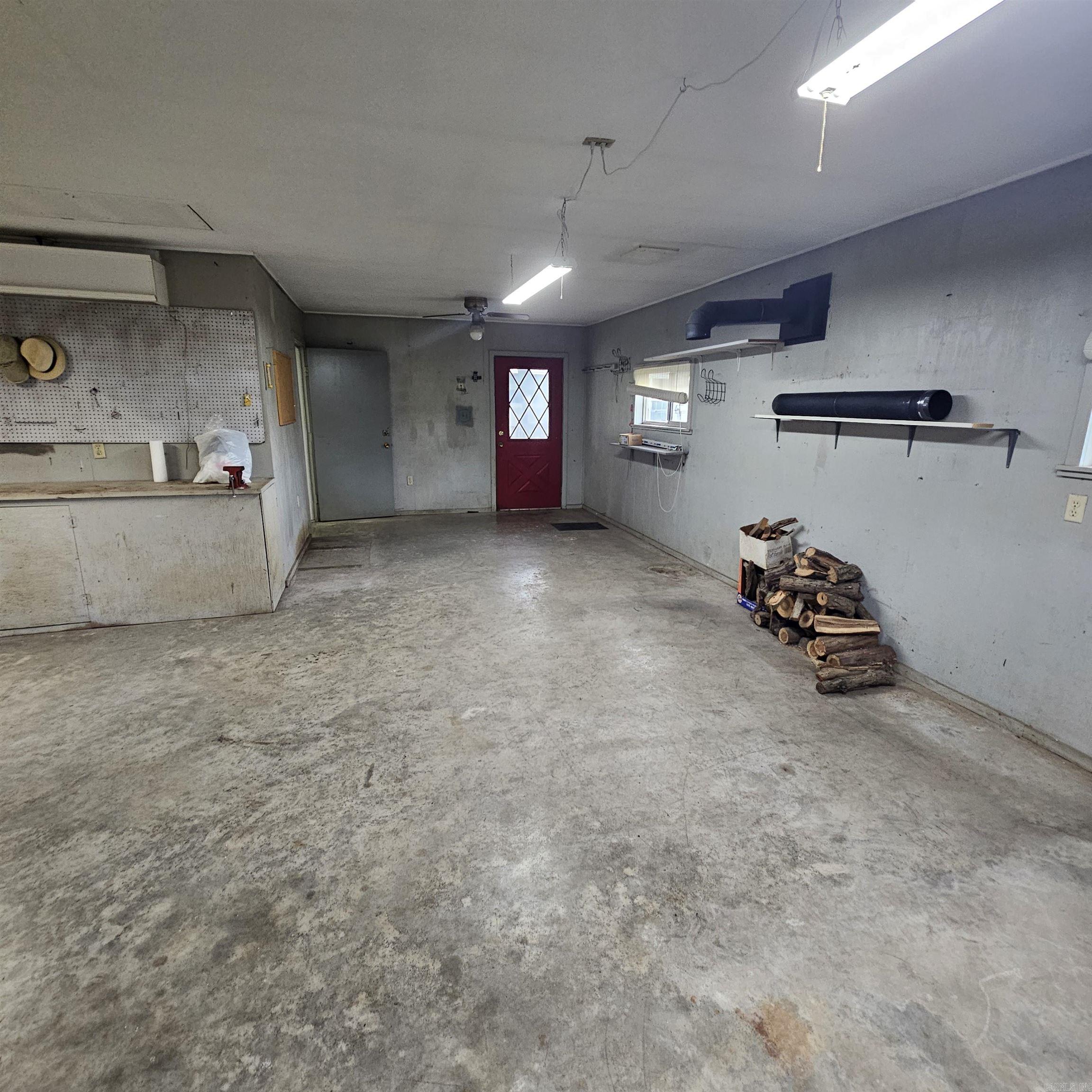 25951 E State Highway 22  Delaware, AR