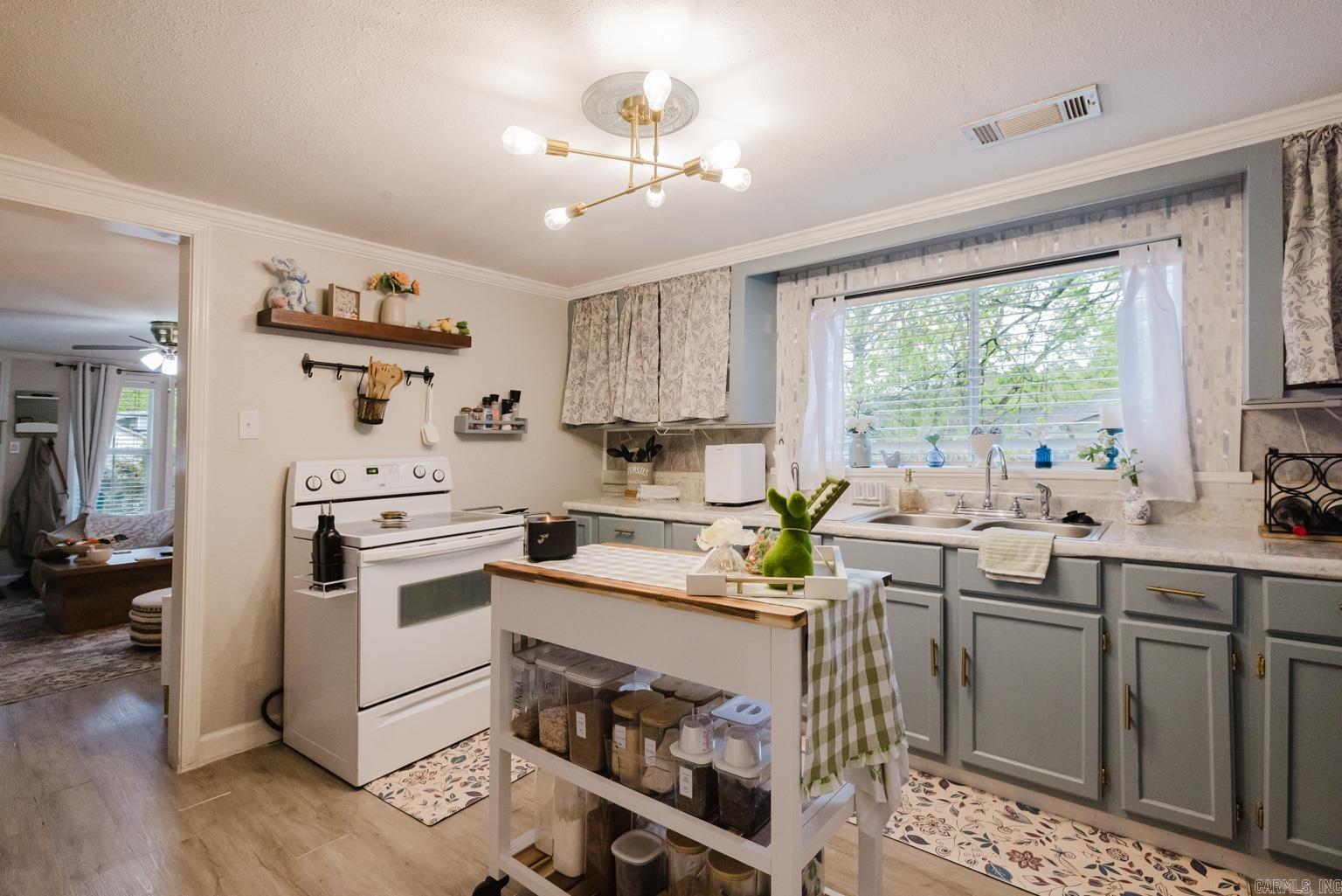 604 Denton  Benton, AR