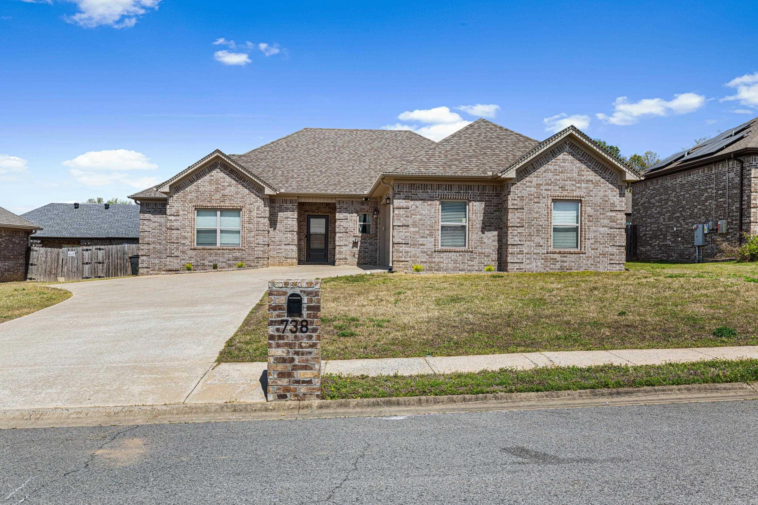 738 Mango  Austin, AR