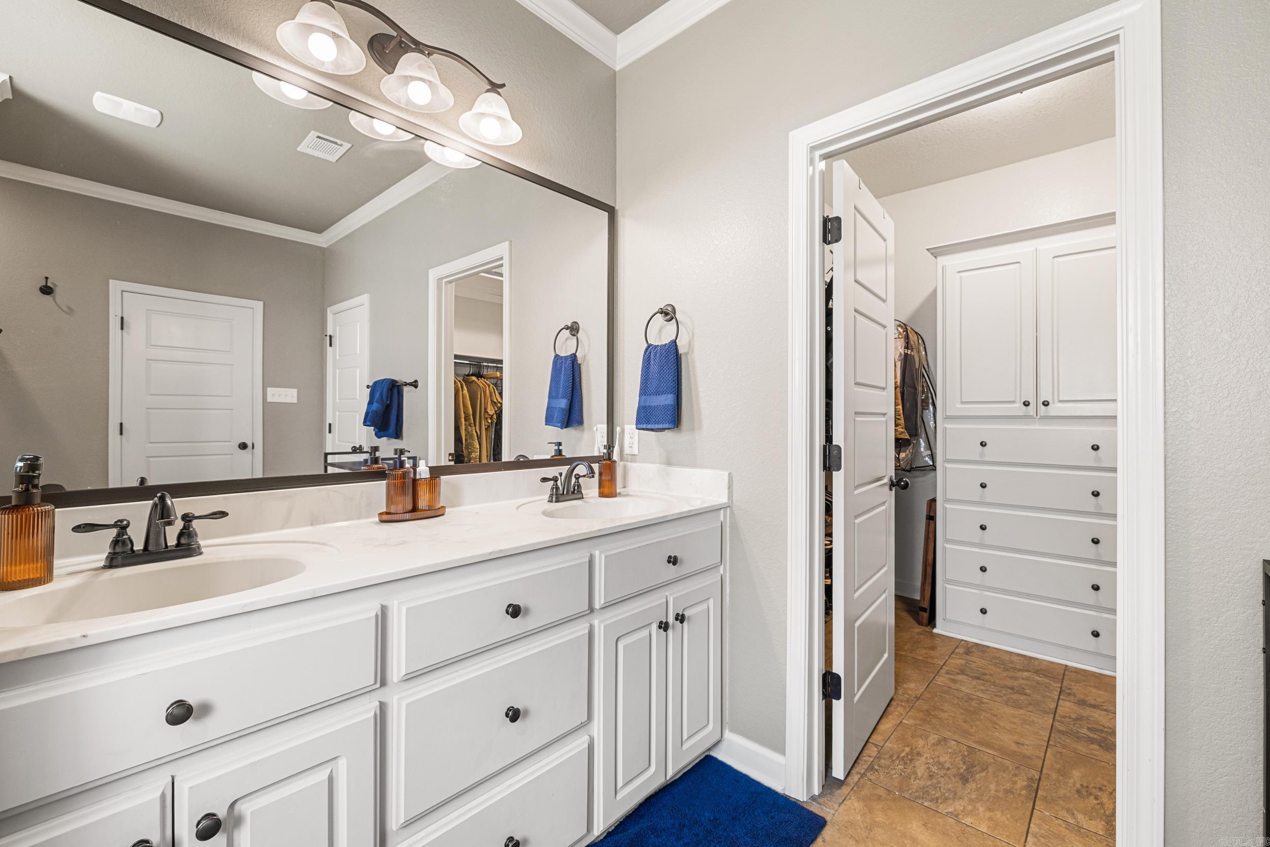 738 Mango  Austin, AR