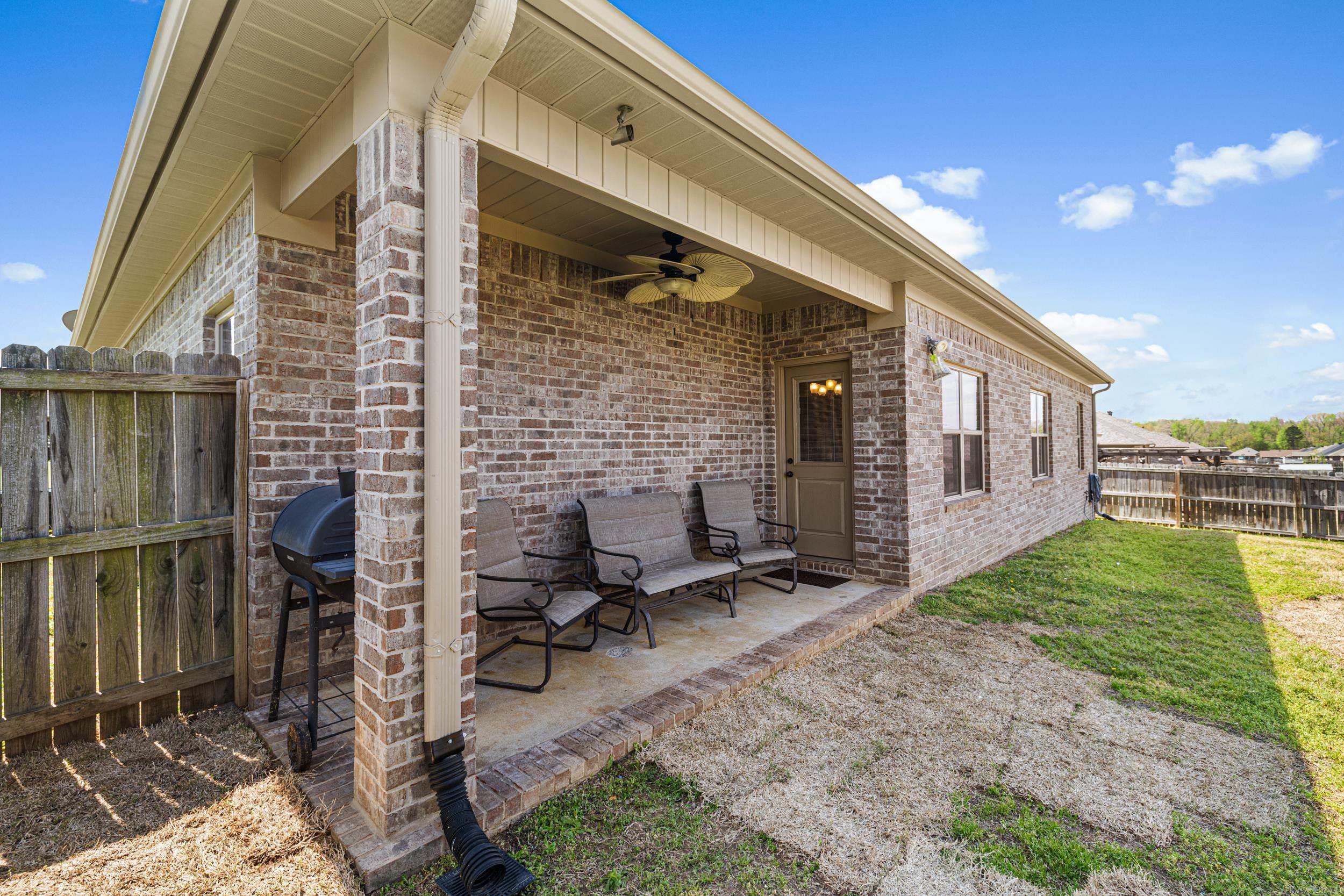 738 Mango  Austin, AR