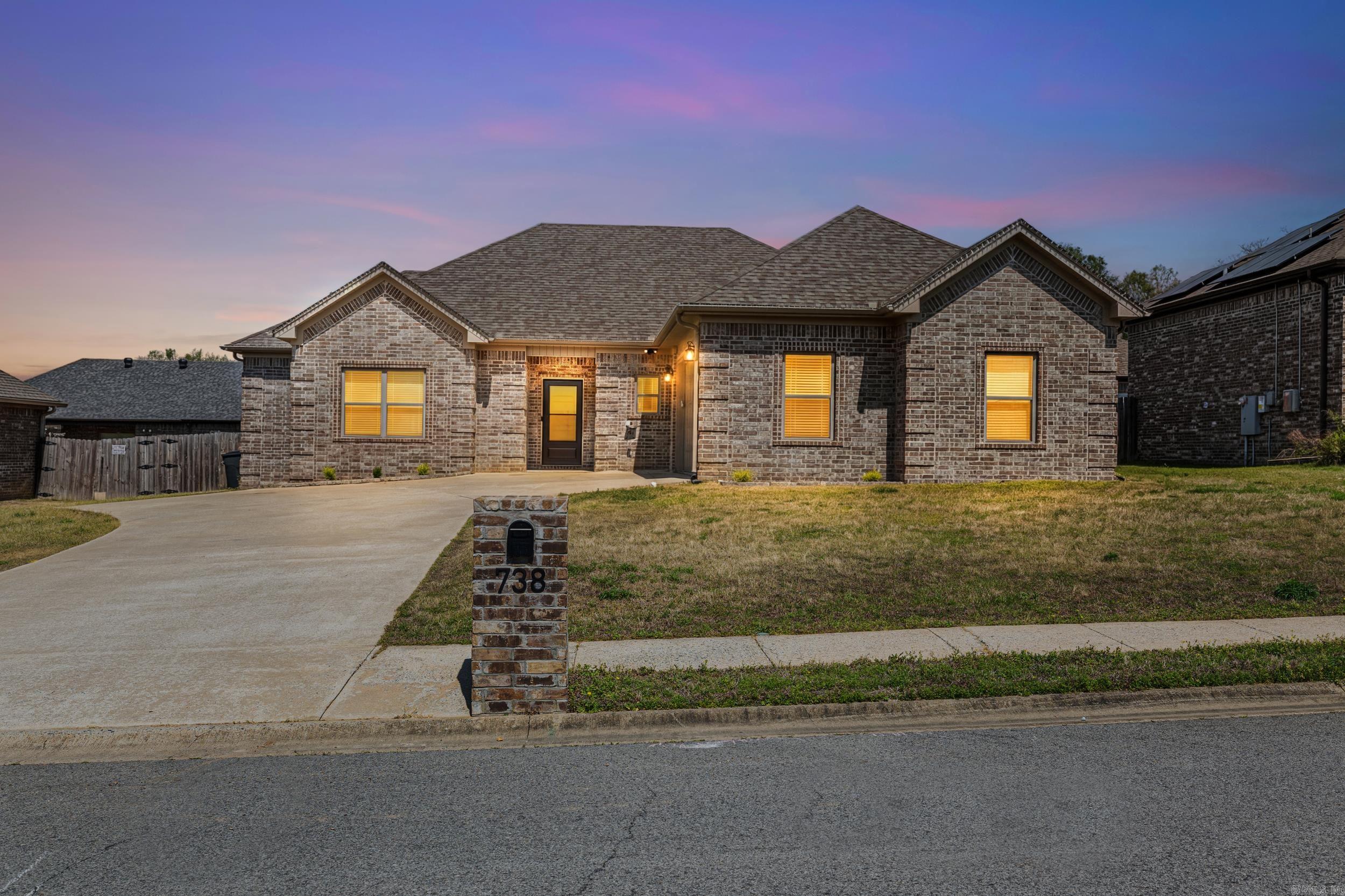 738 Mango  Austin, AR