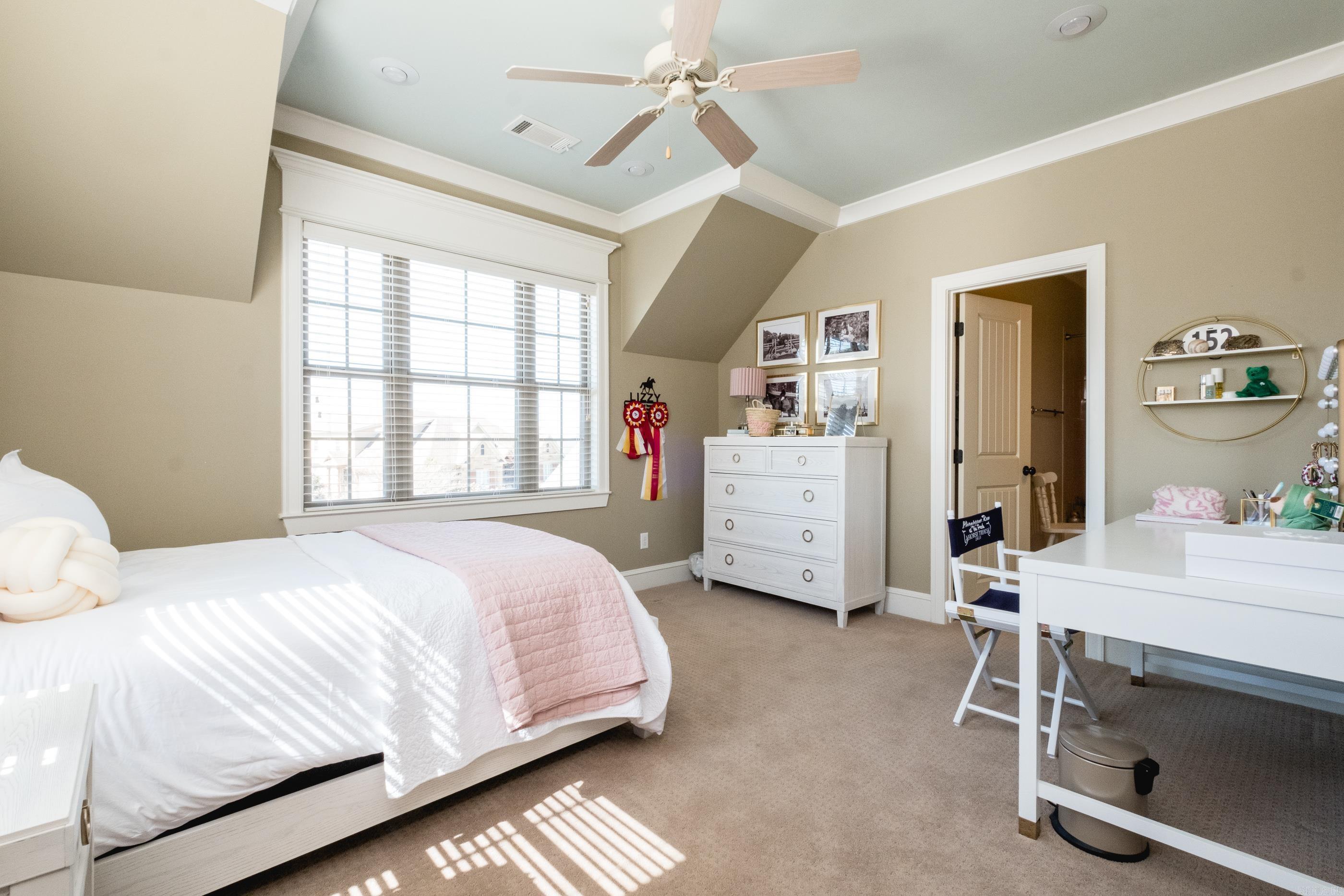 17106 Waterview Meadow Boulevard Roland, AR 72135