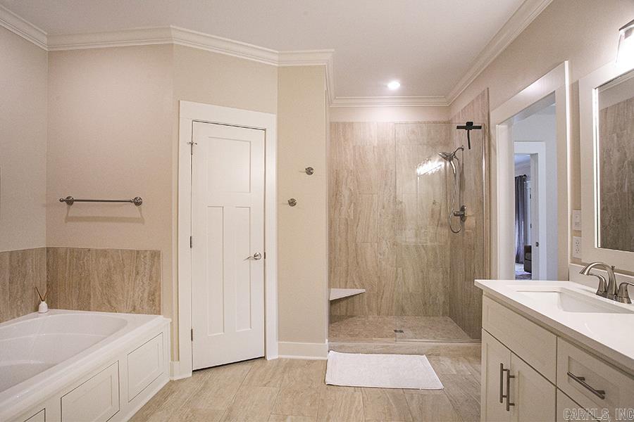 16 Luke Court  Maumelle, AR