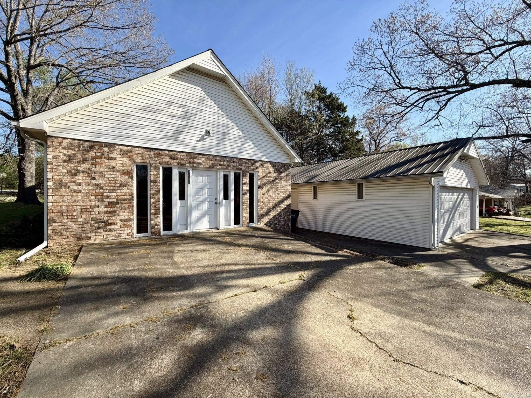 3015 Debra  Batesville, AR