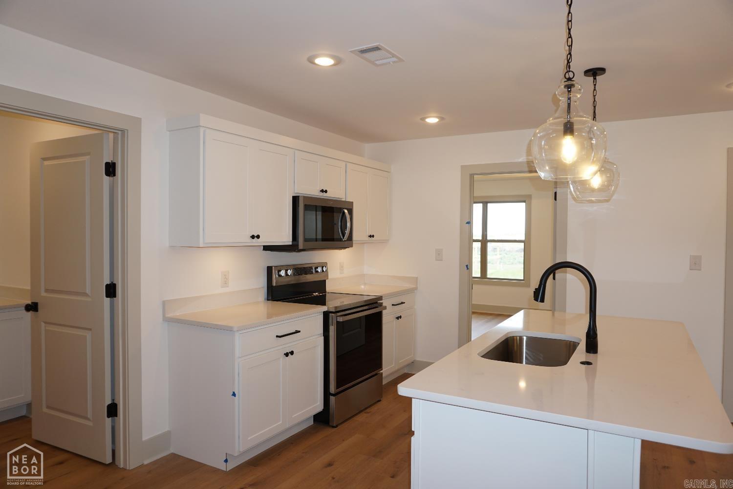 315 Hollis Cove Bono, AR 72416