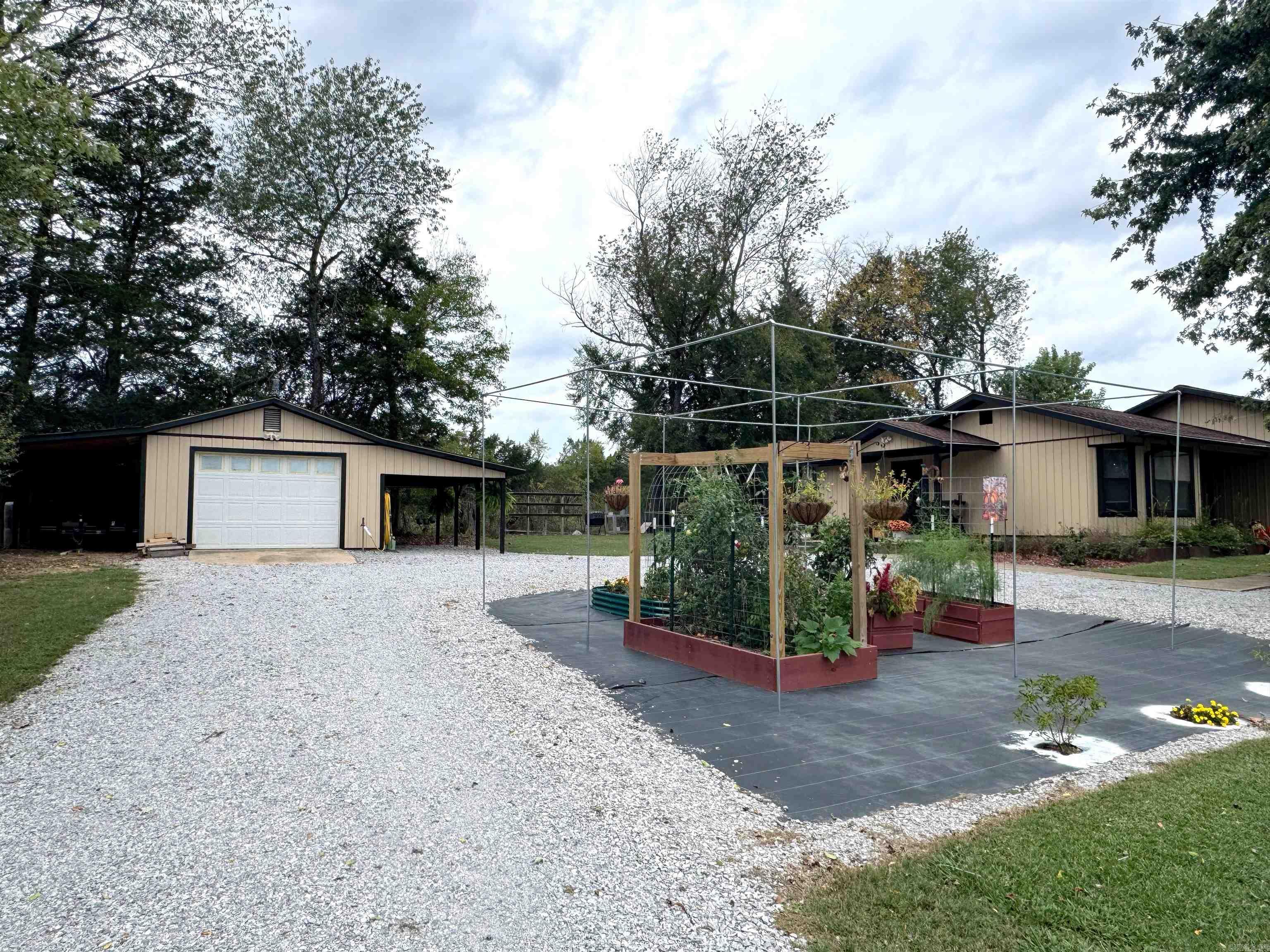 103 S Grover Ave Mountain View, AR 72560