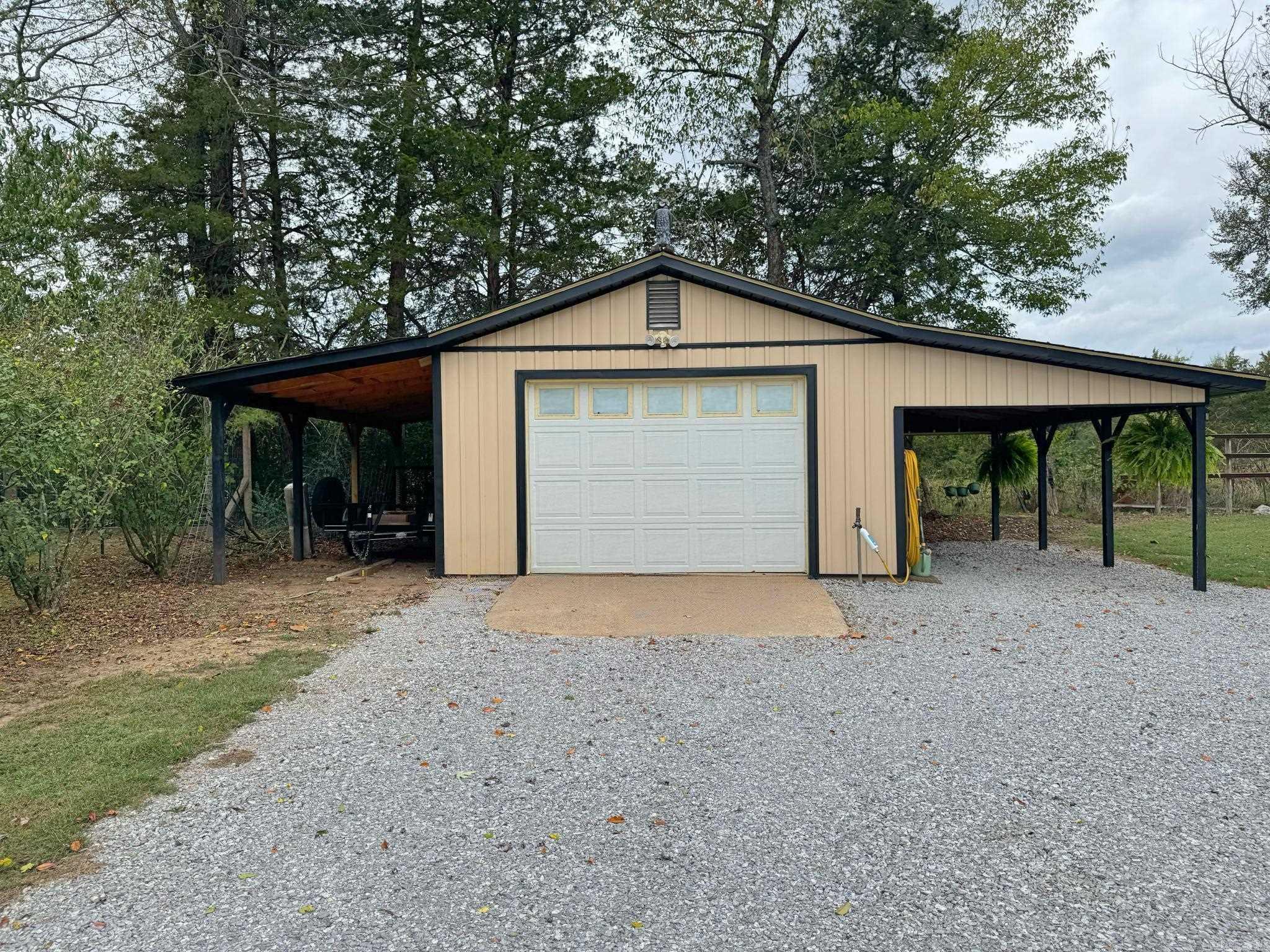 103 S Grover Ave Mountain View, AR 72560
