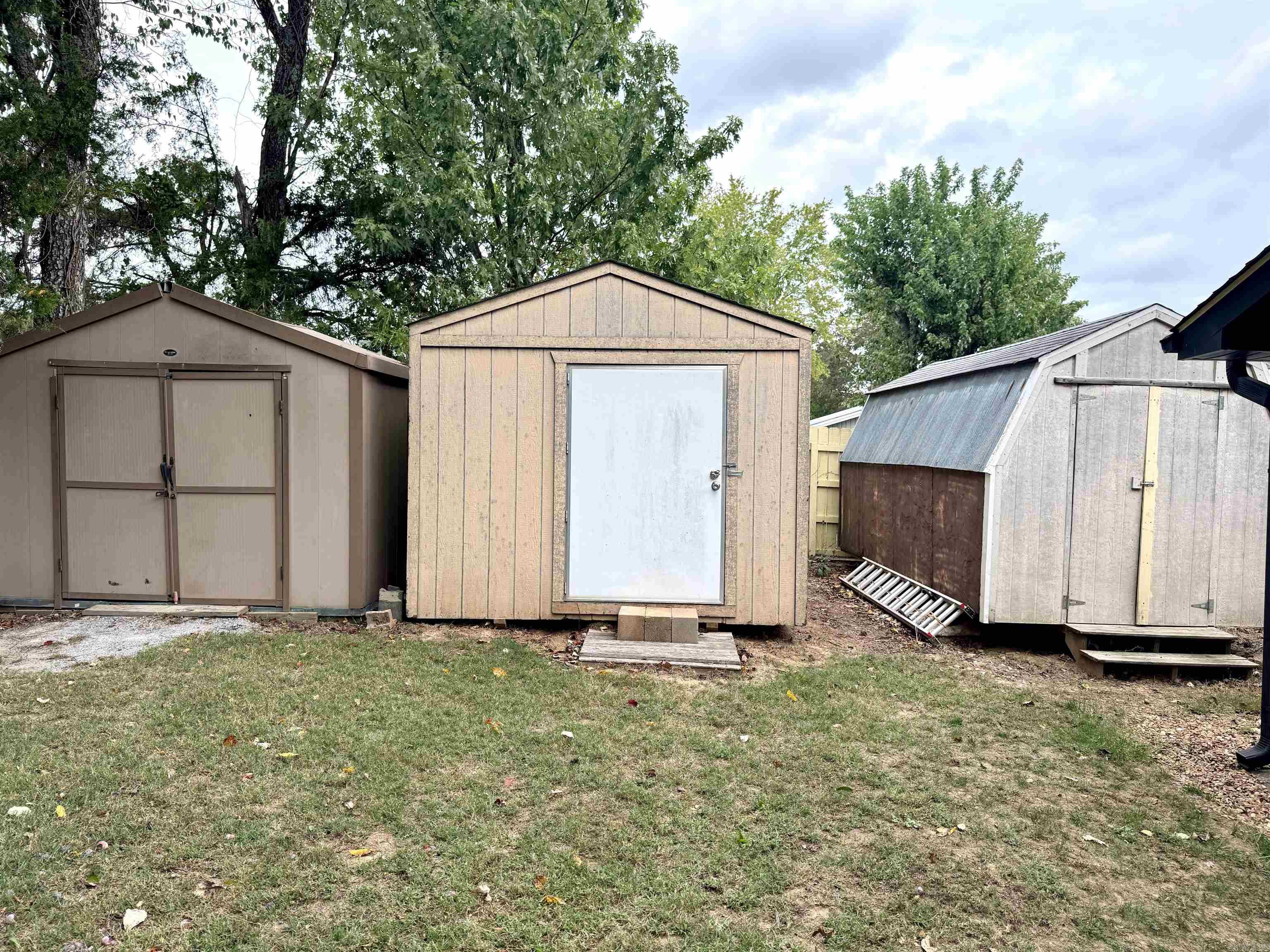 103 S Grover Ave Mountain View, AR 72560