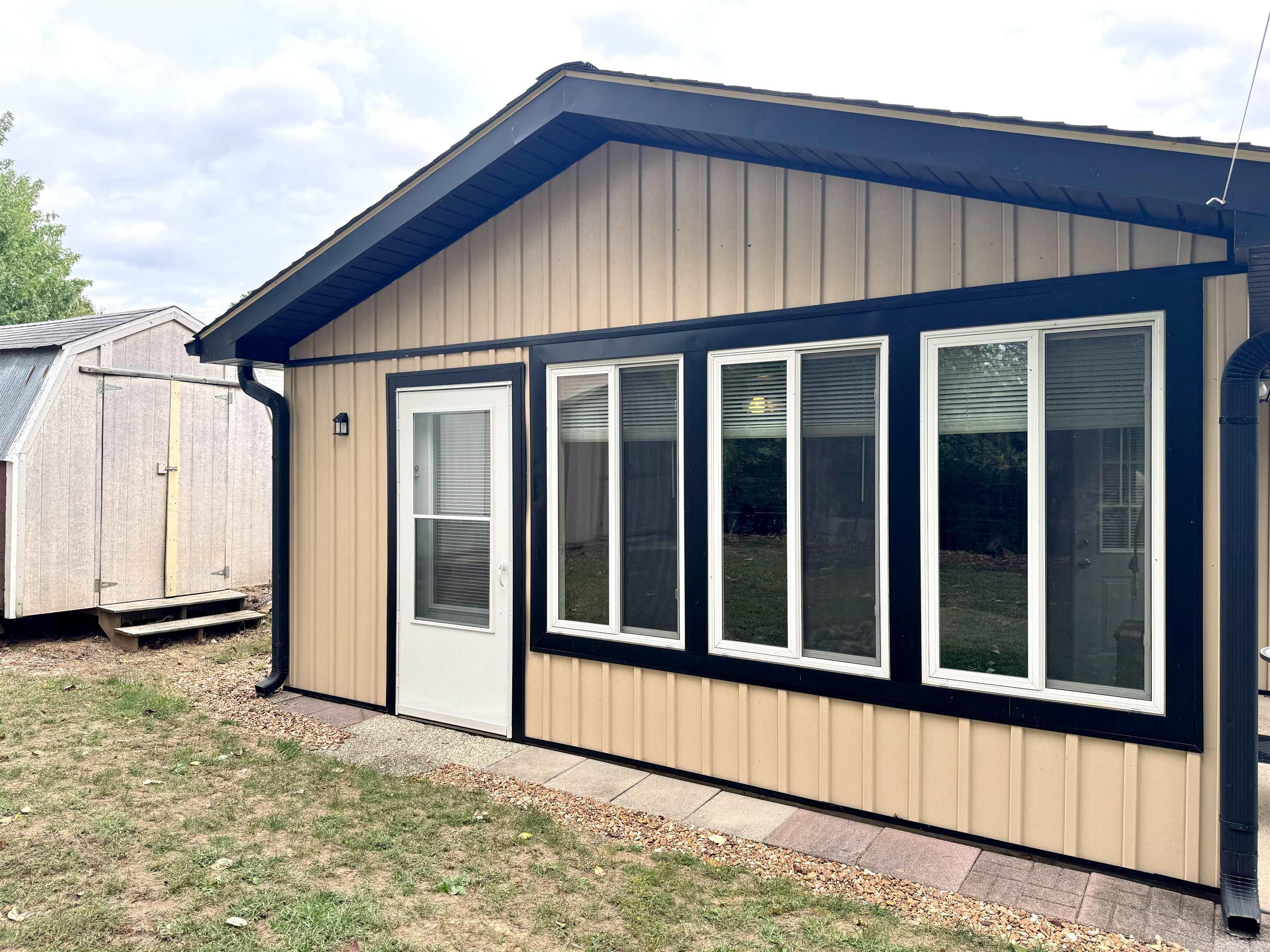 103 S Grover Ave Mountain View, AR 72560