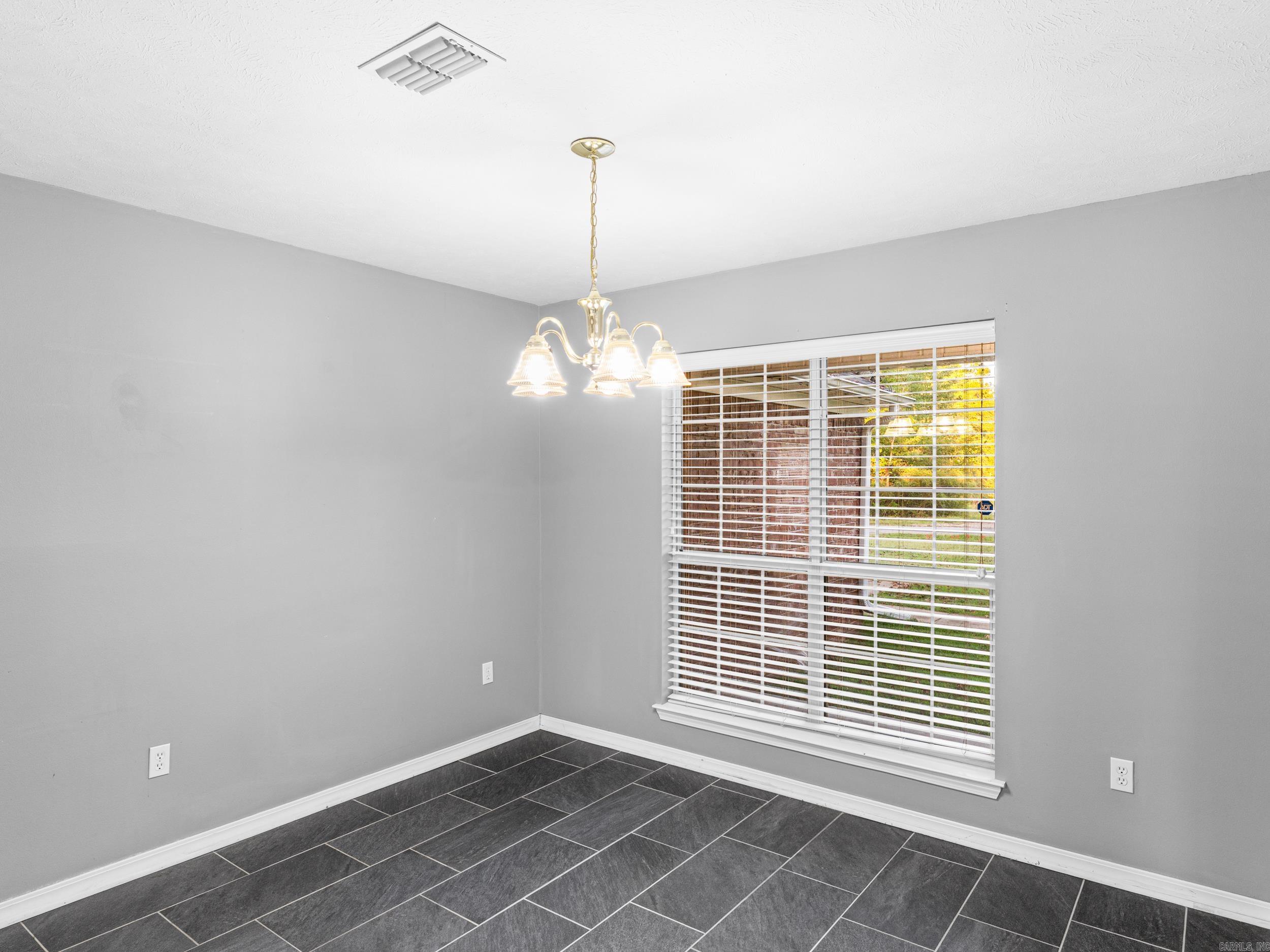 380 Apple Hill  Austin, AR