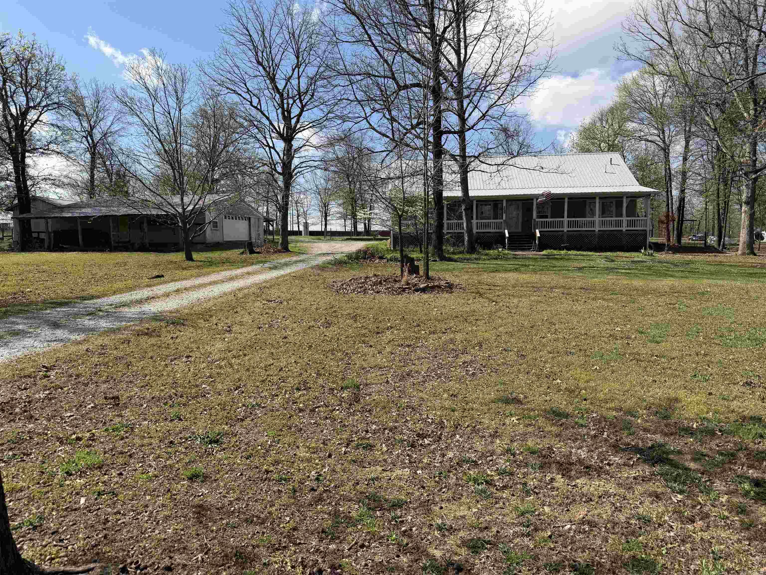 369 County Line  Locust Grove, AR