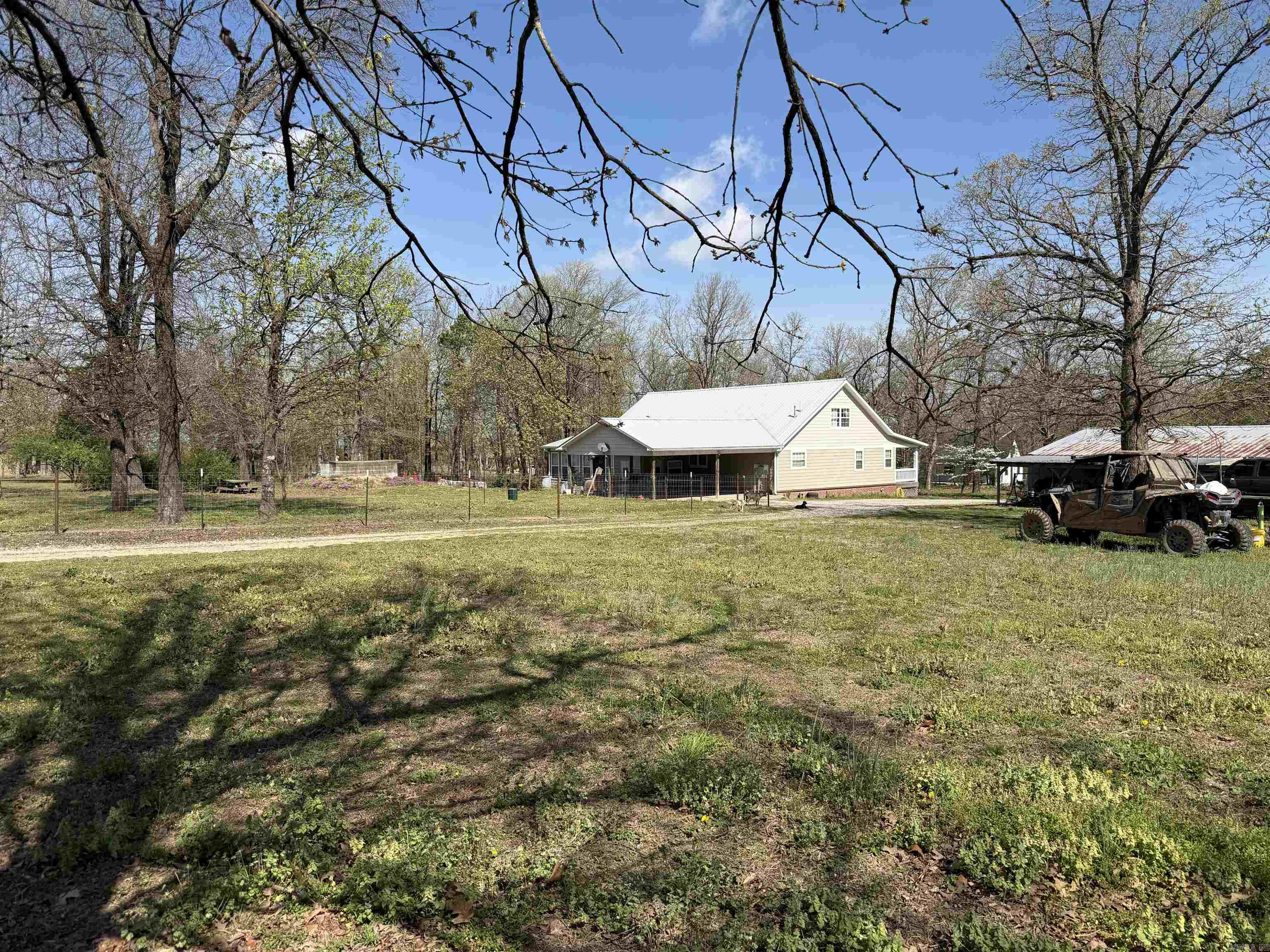 369 County Line  Locust Grove, AR