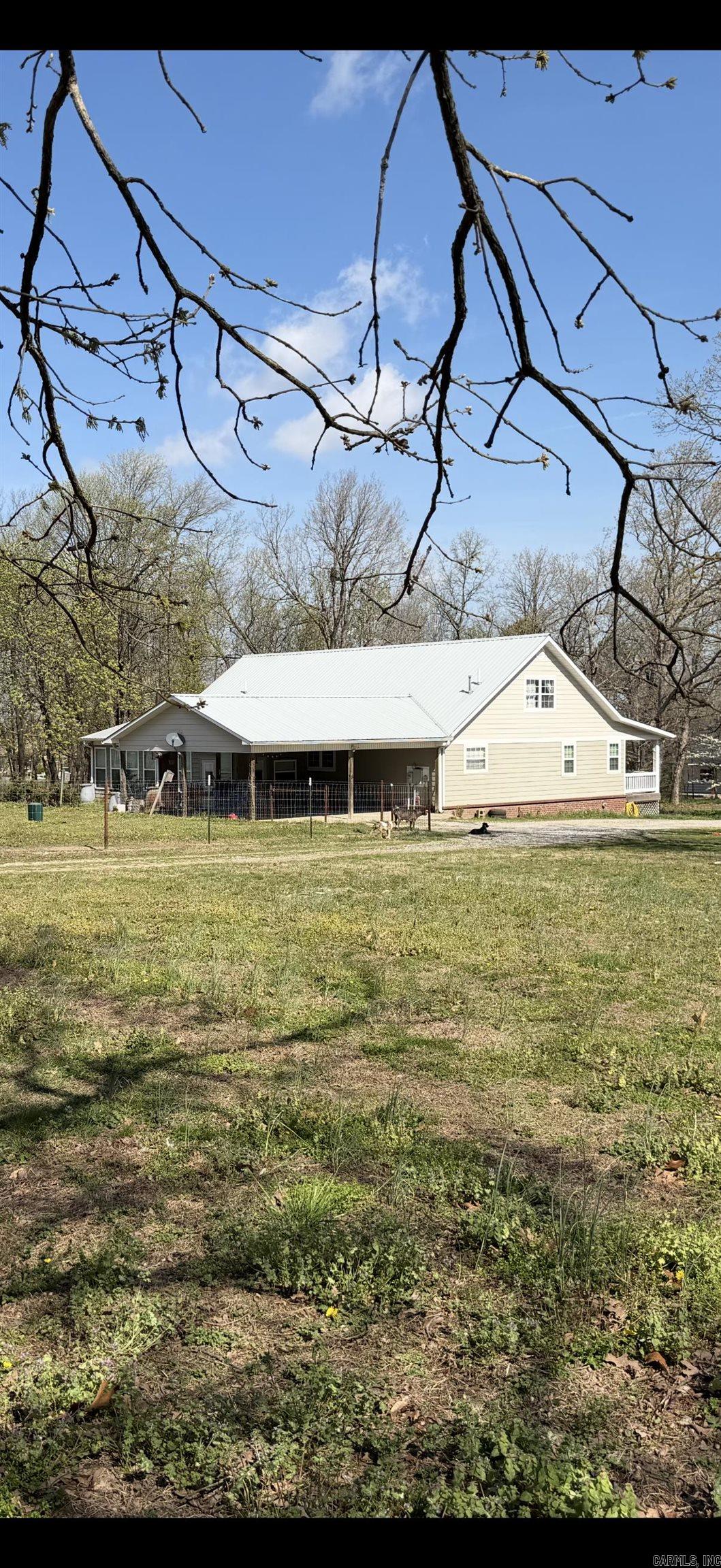 369 County Line  Locust Grove, AR