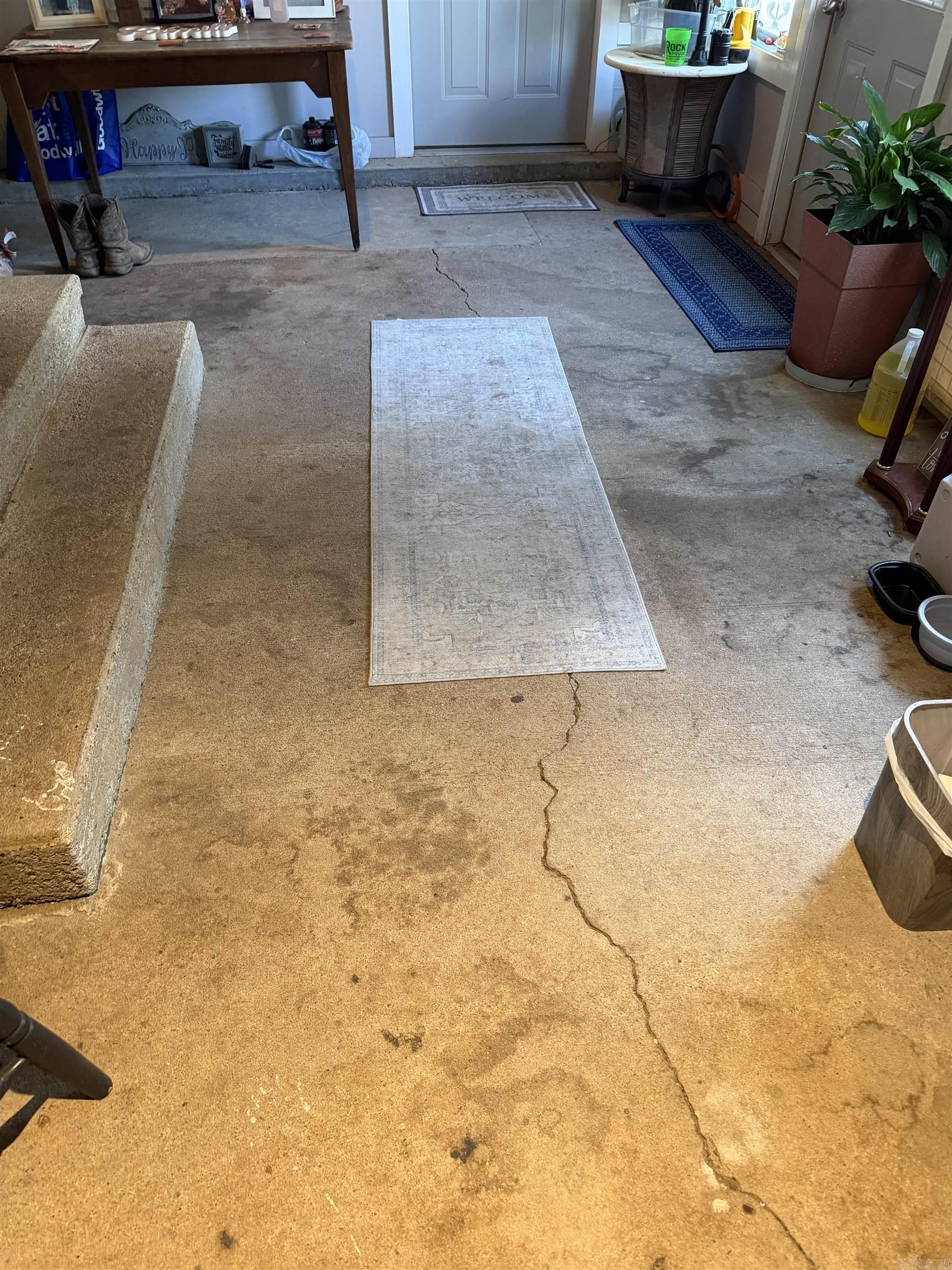 369 County Line  Locust Grove, AR