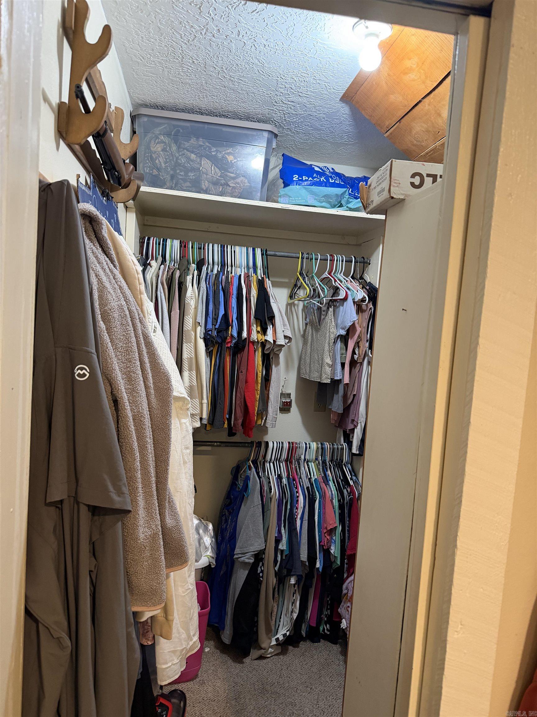 369 County Line  Locust Grove, AR