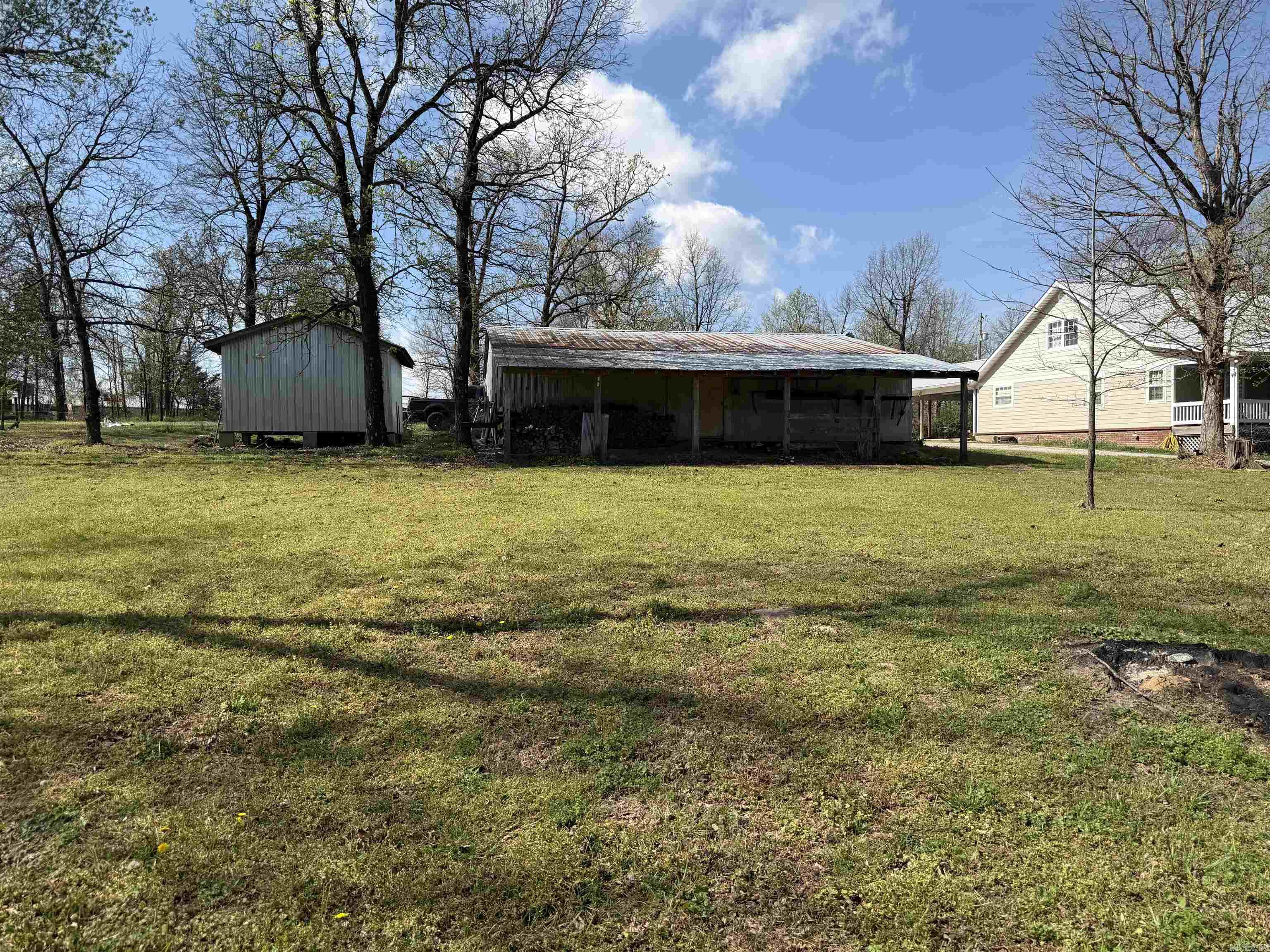 369 County Line  Locust Grove, AR