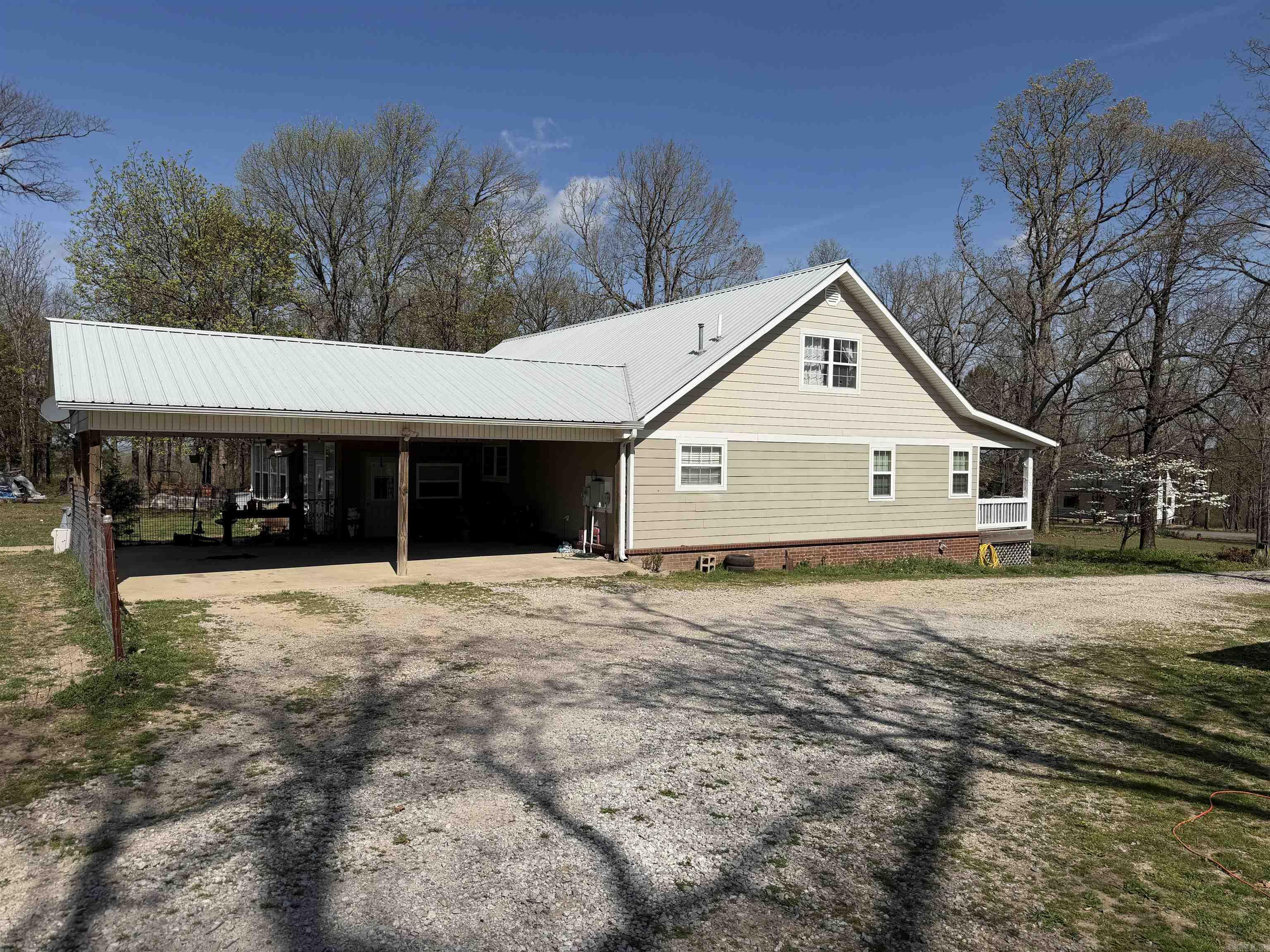 369 County Line  Locust Grove, AR