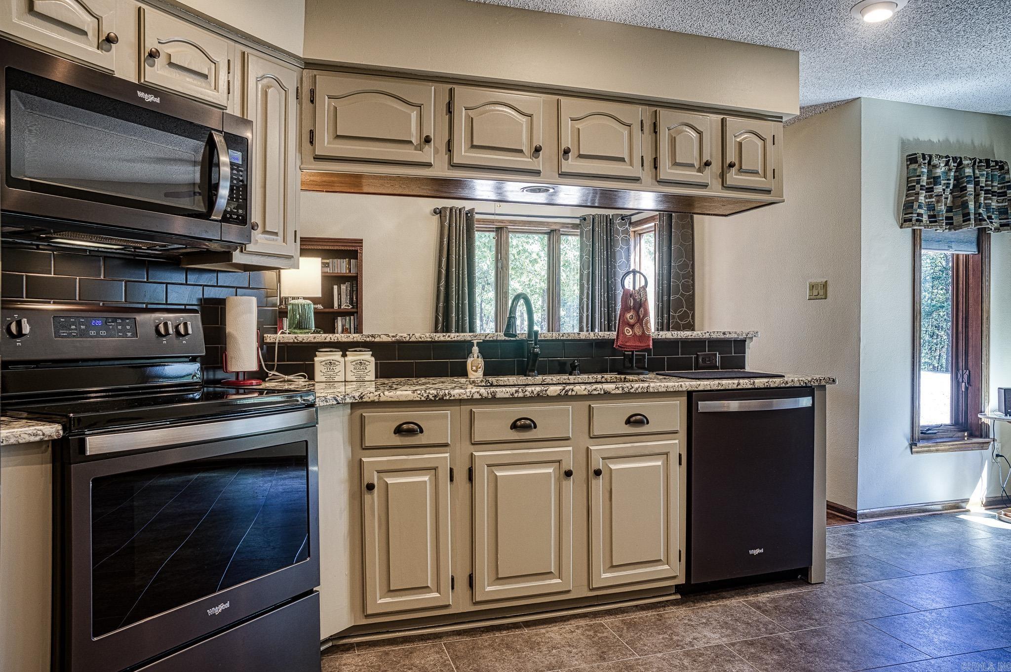 1 Las Navas  Hot Springs Village, AR