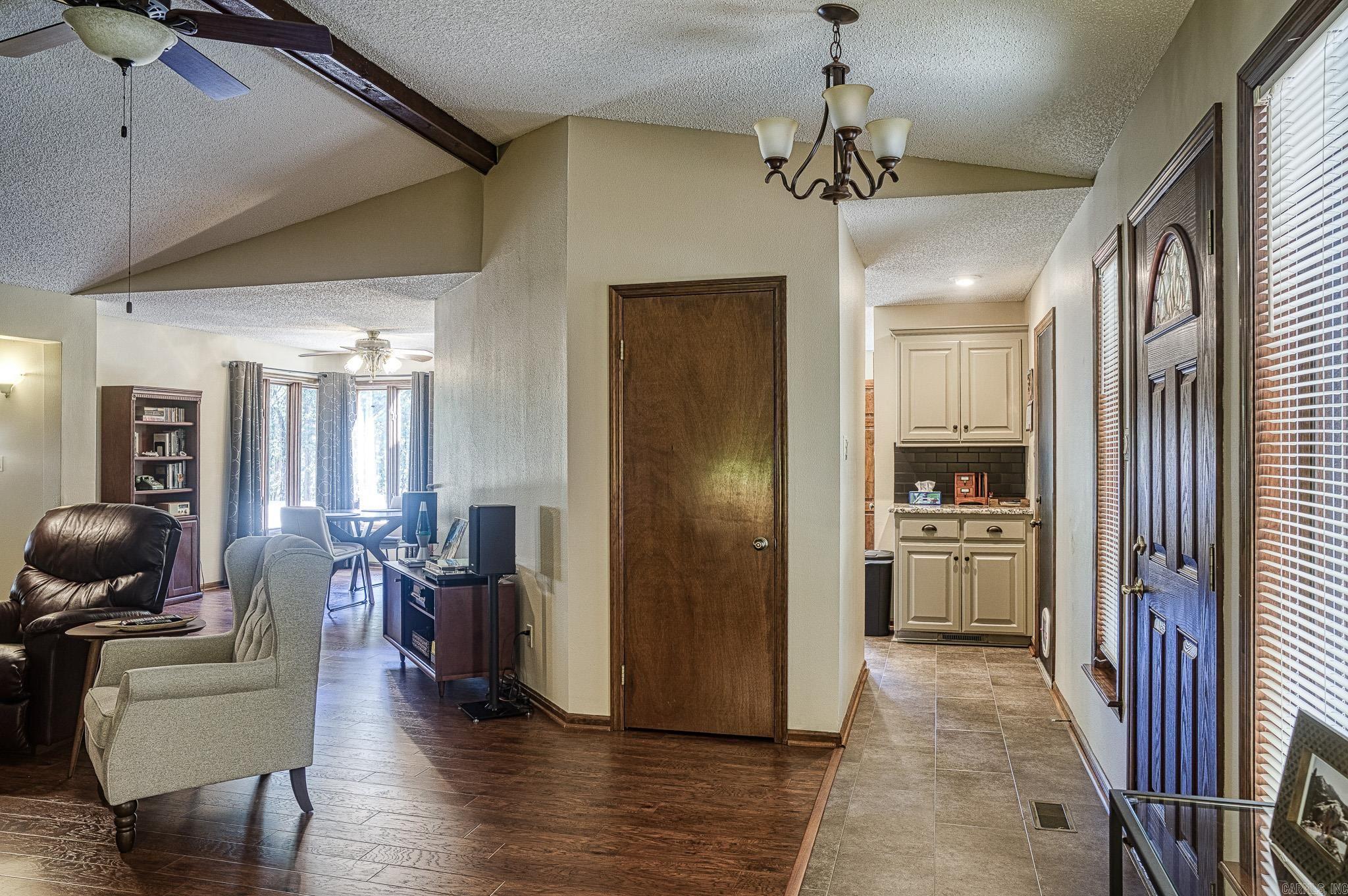 1 Las Navas  Hot Springs Village, AR