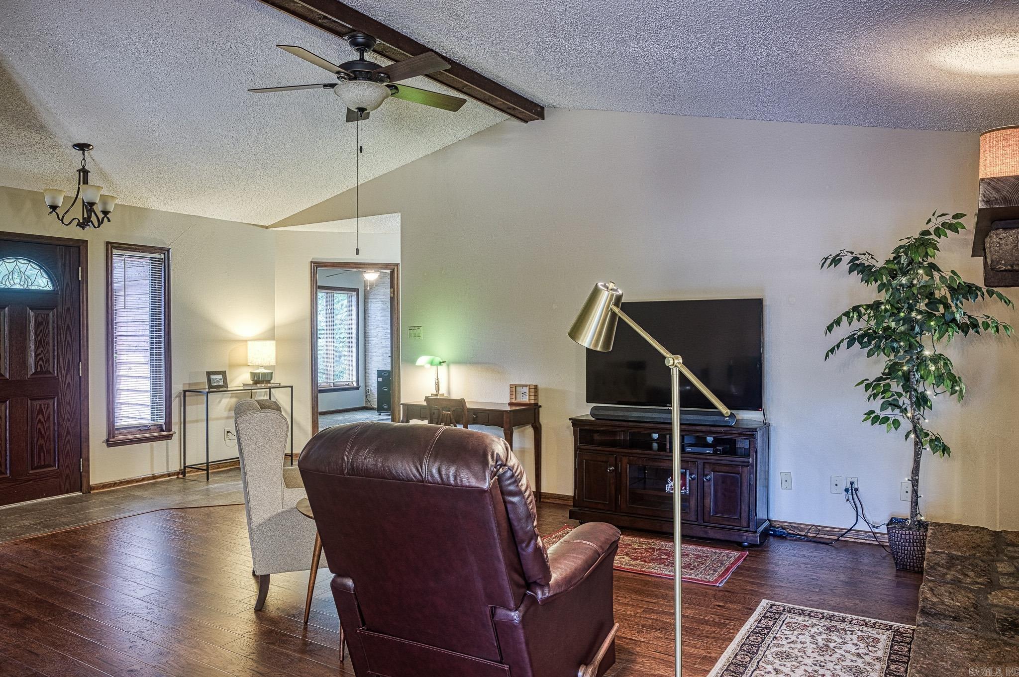 1 Las Navas  Hot Springs Village, AR