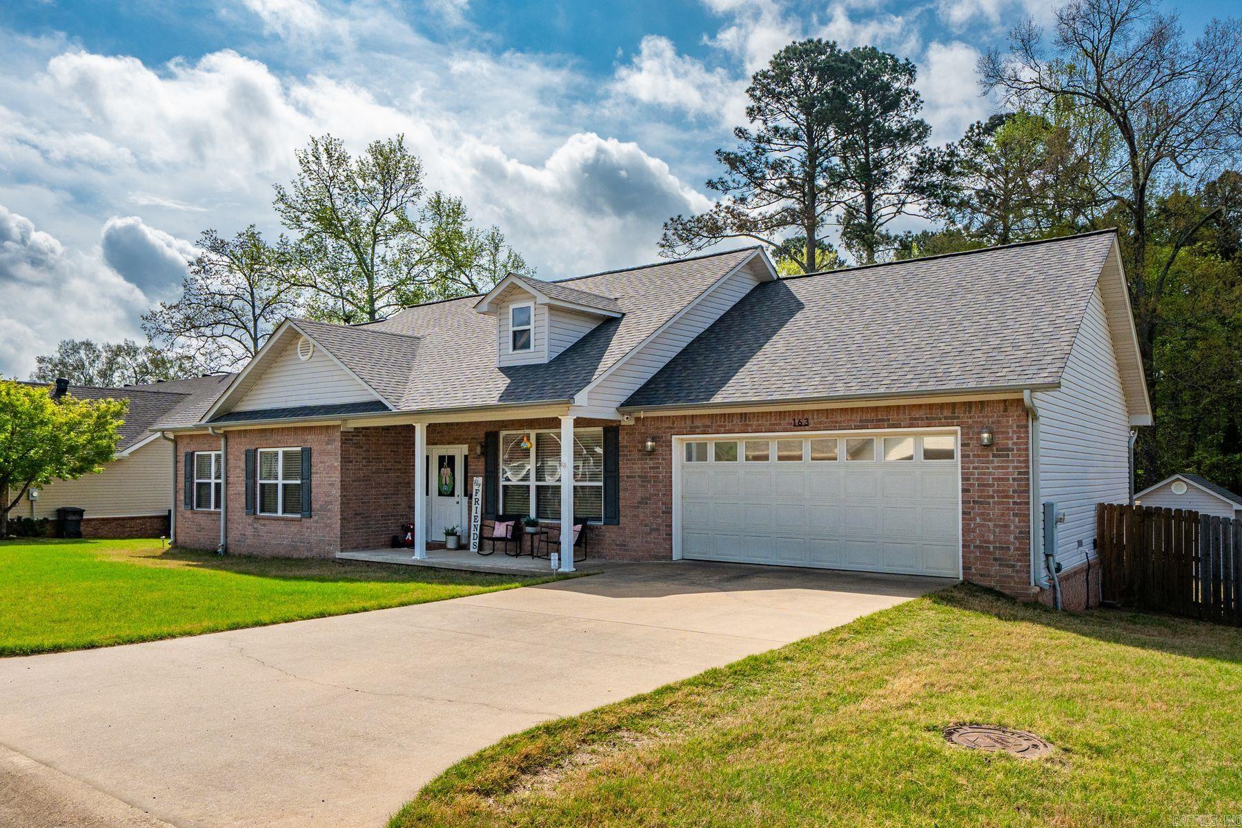 163 White Eagle Trail  Hot Springs, AR