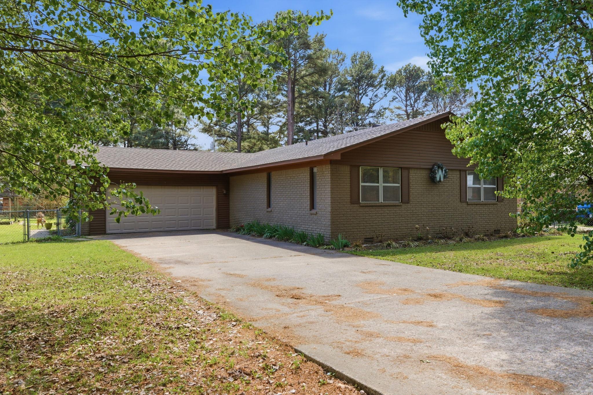 901 W Iowa St Street Beebe, AR 72012