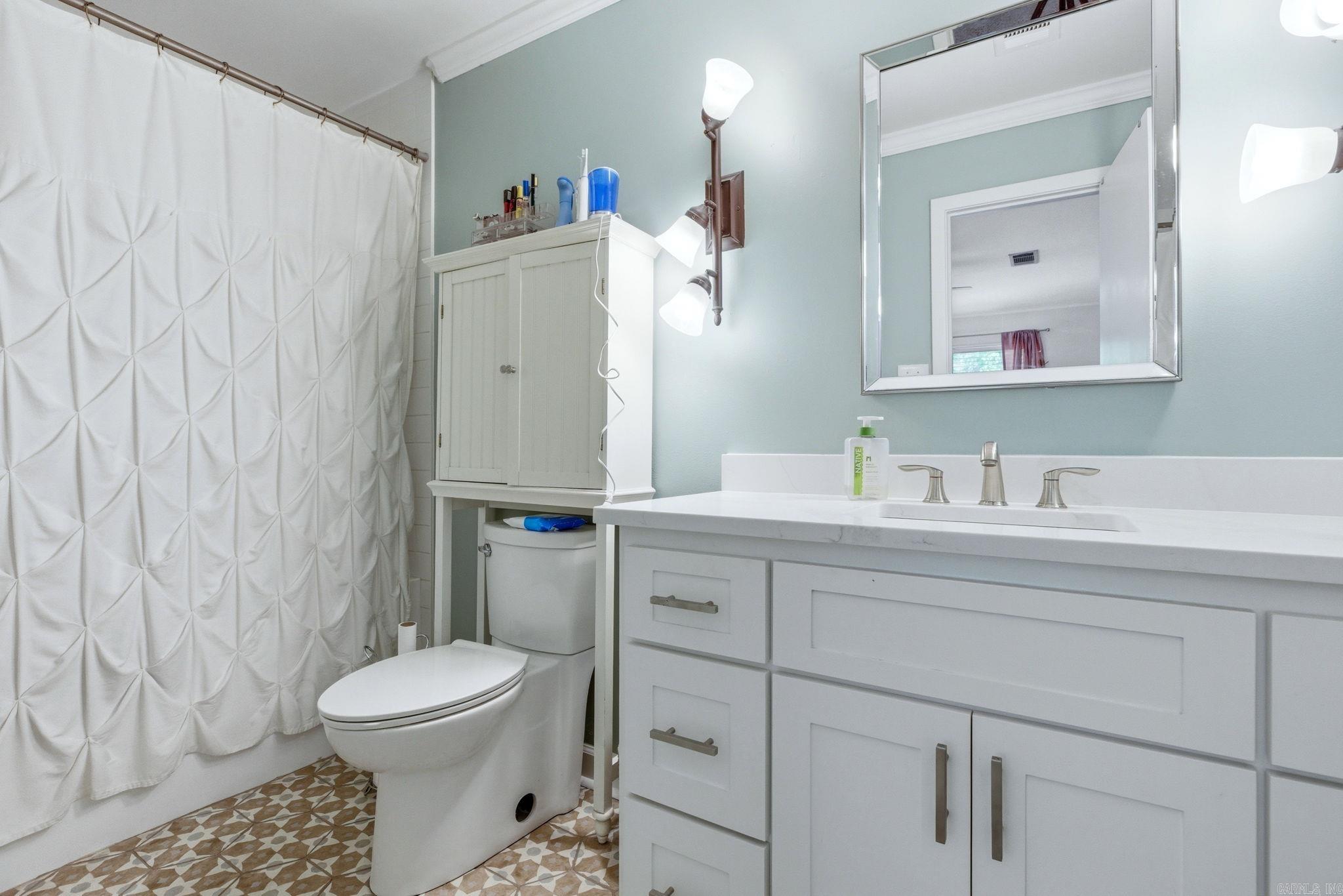 901 W Iowa St Street Beebe, AR 72012