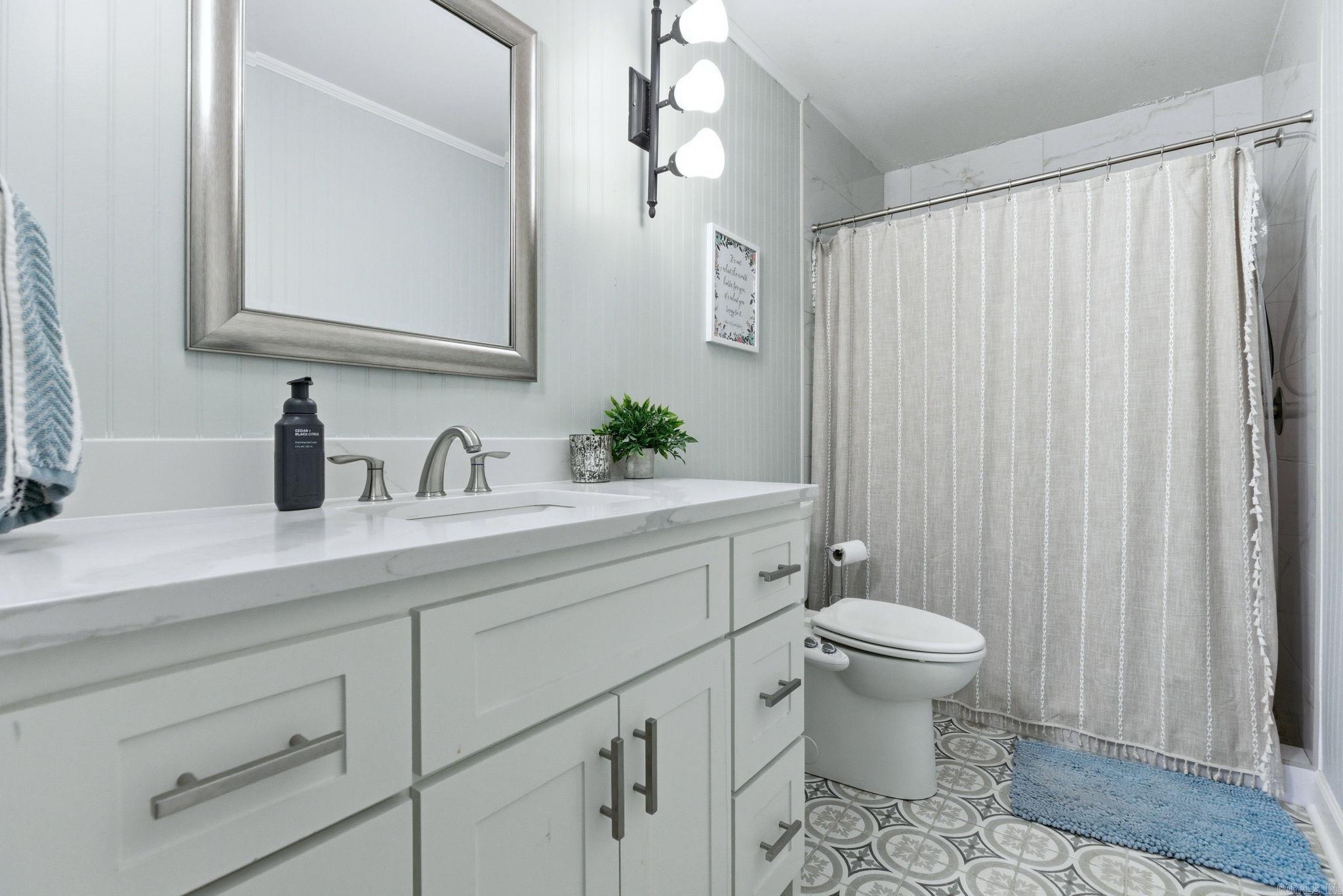 901 W Iowa St Street Beebe, AR 72012