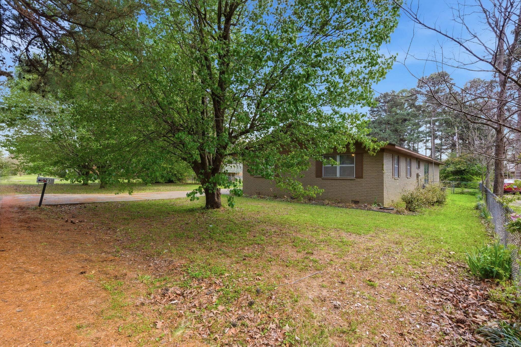 901 W Iowa St Street Beebe, AR 72012