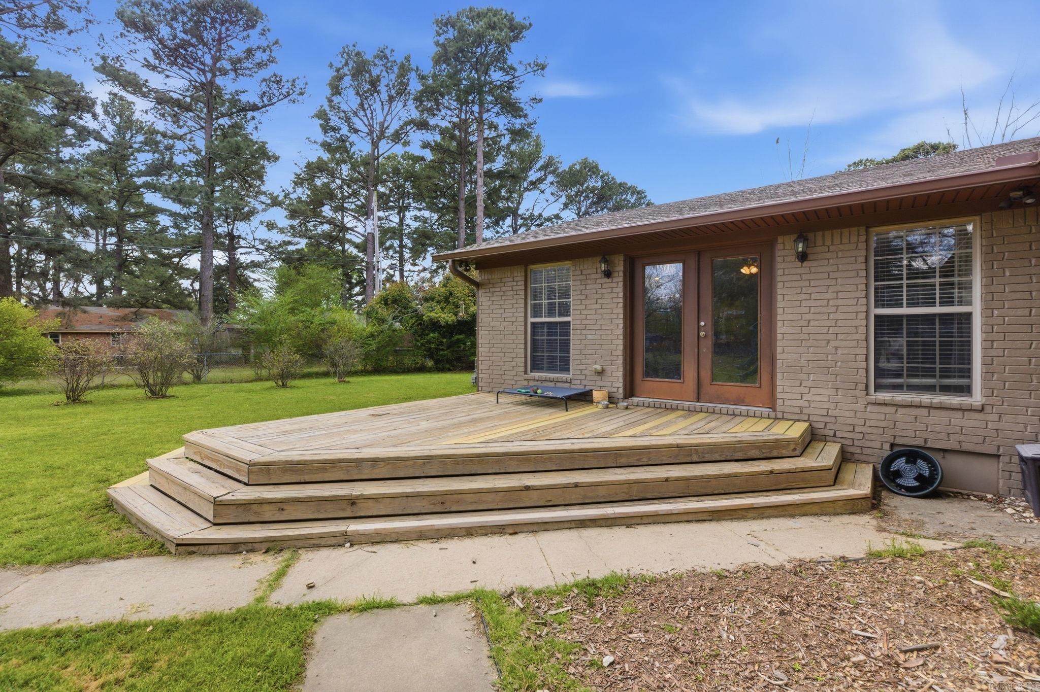 901 W Iowa St Street Beebe, AR 72012