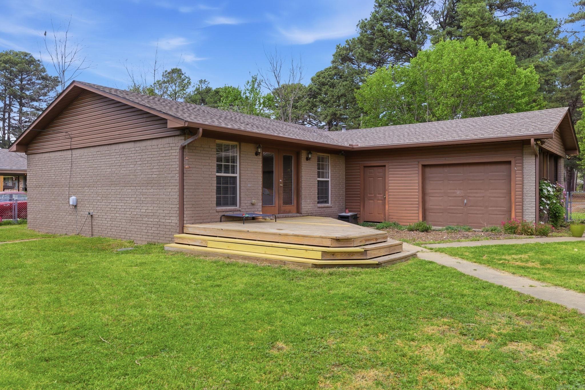 901 W Iowa St Street Beebe, AR 72012