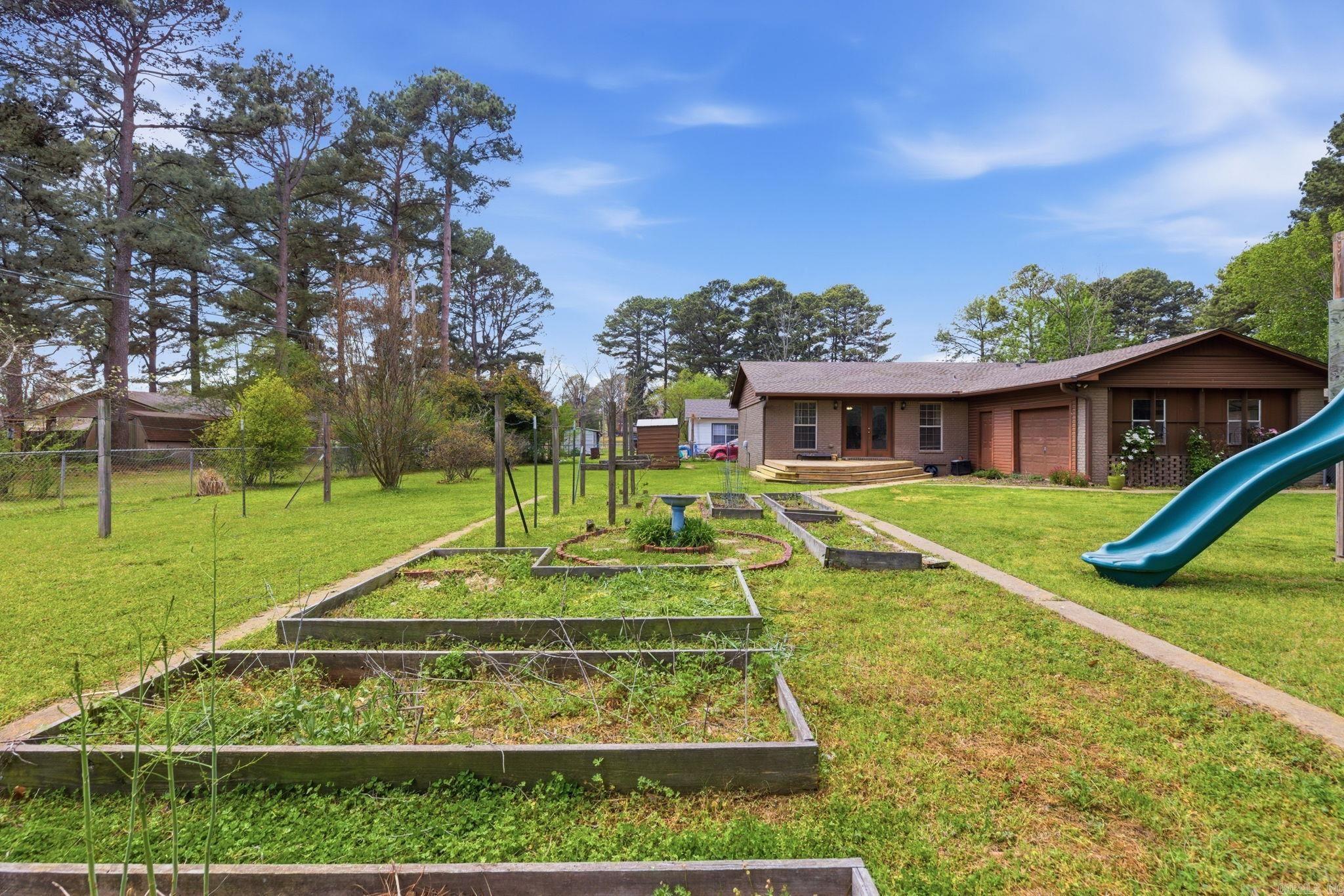 901 W Iowa St Street Beebe, AR 72012