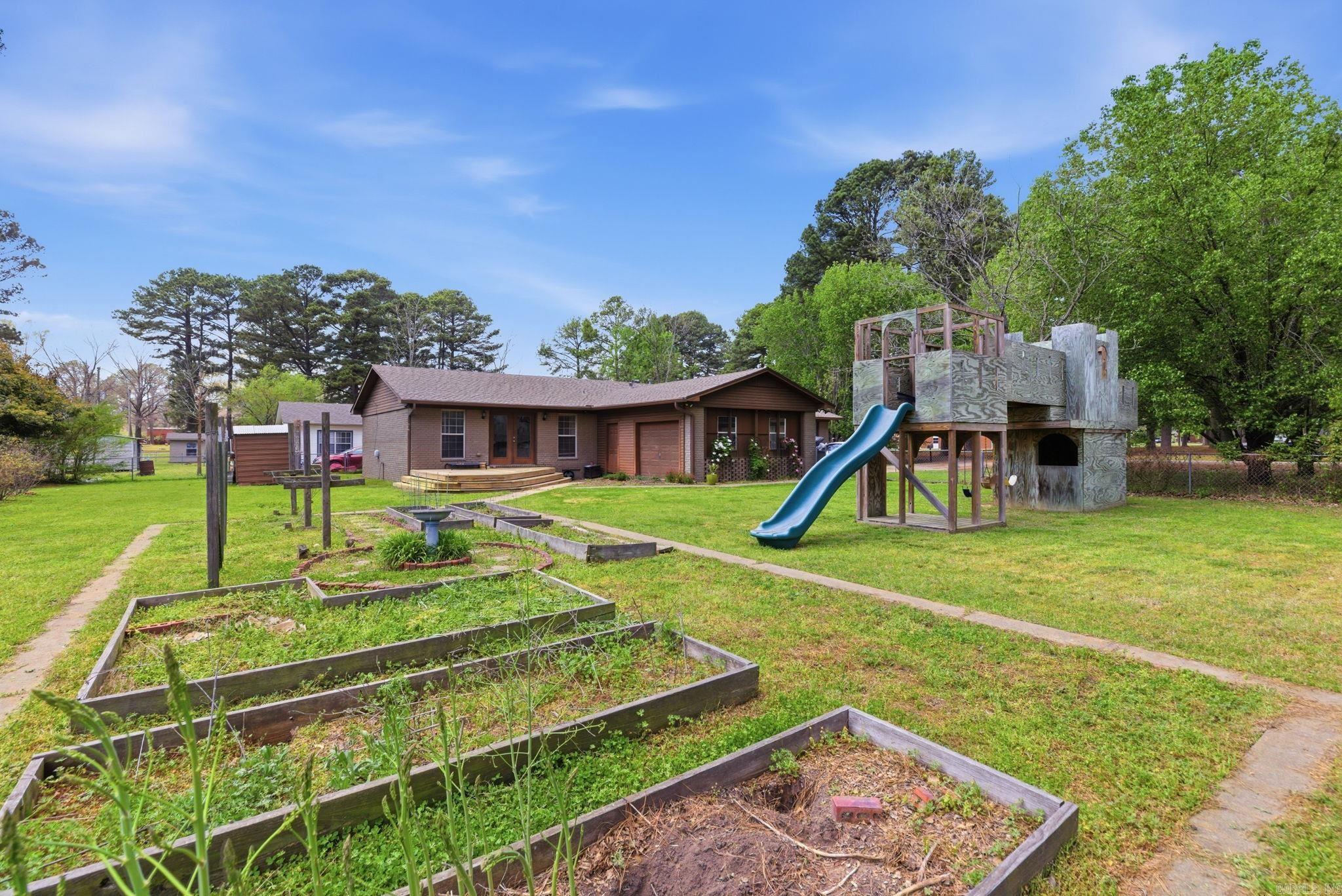 901 W Iowa St Street Beebe, AR 72012