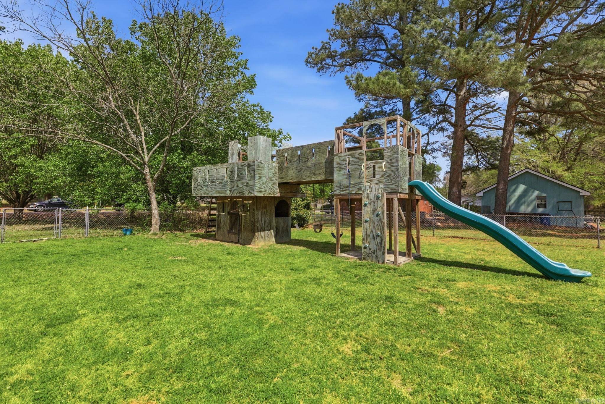 901 W Iowa St Street Beebe, AR 72012