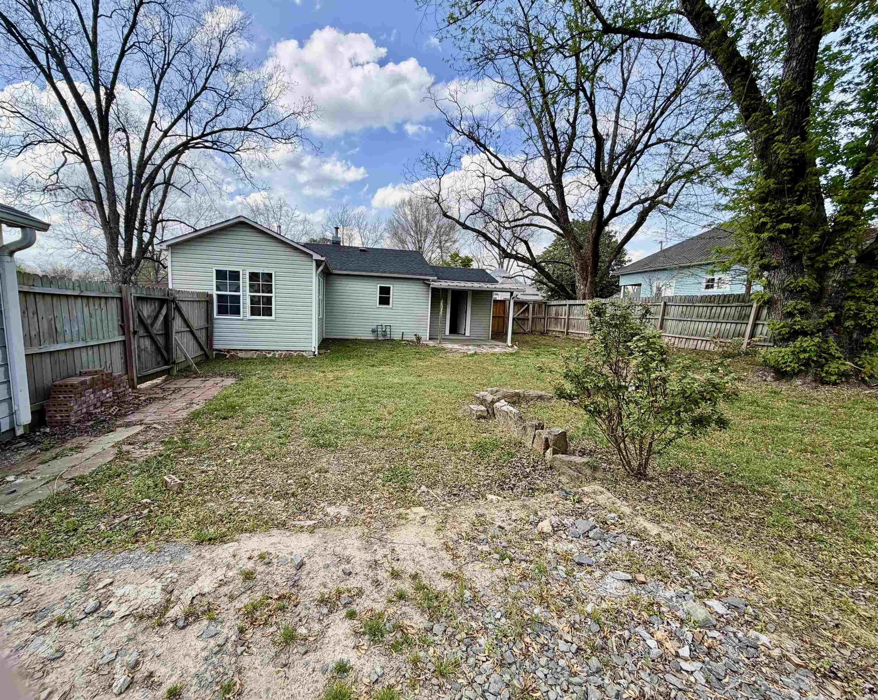 810 Main  Pangburn, AR