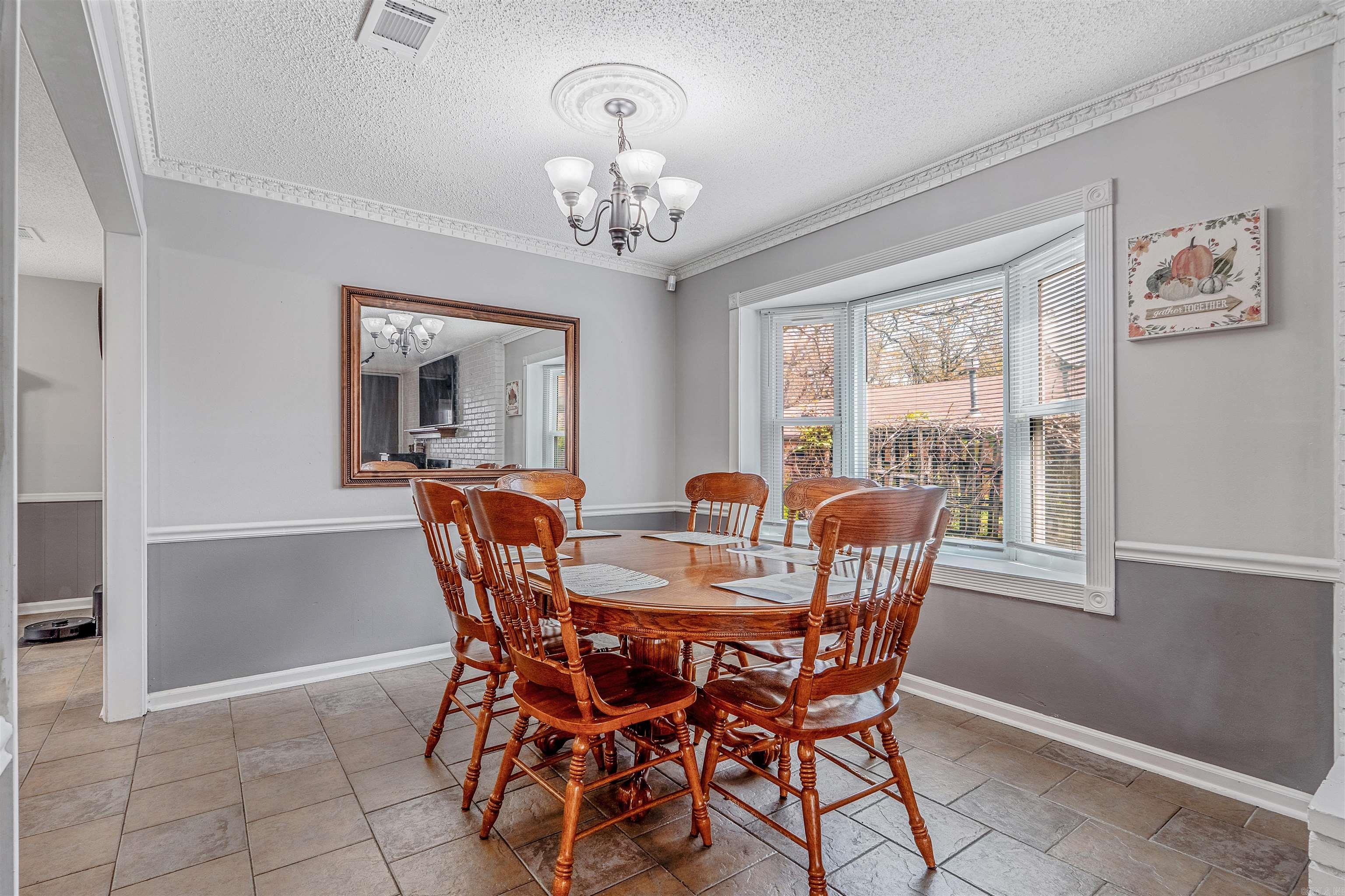 1704 War Eagle  North Little Rock, AR