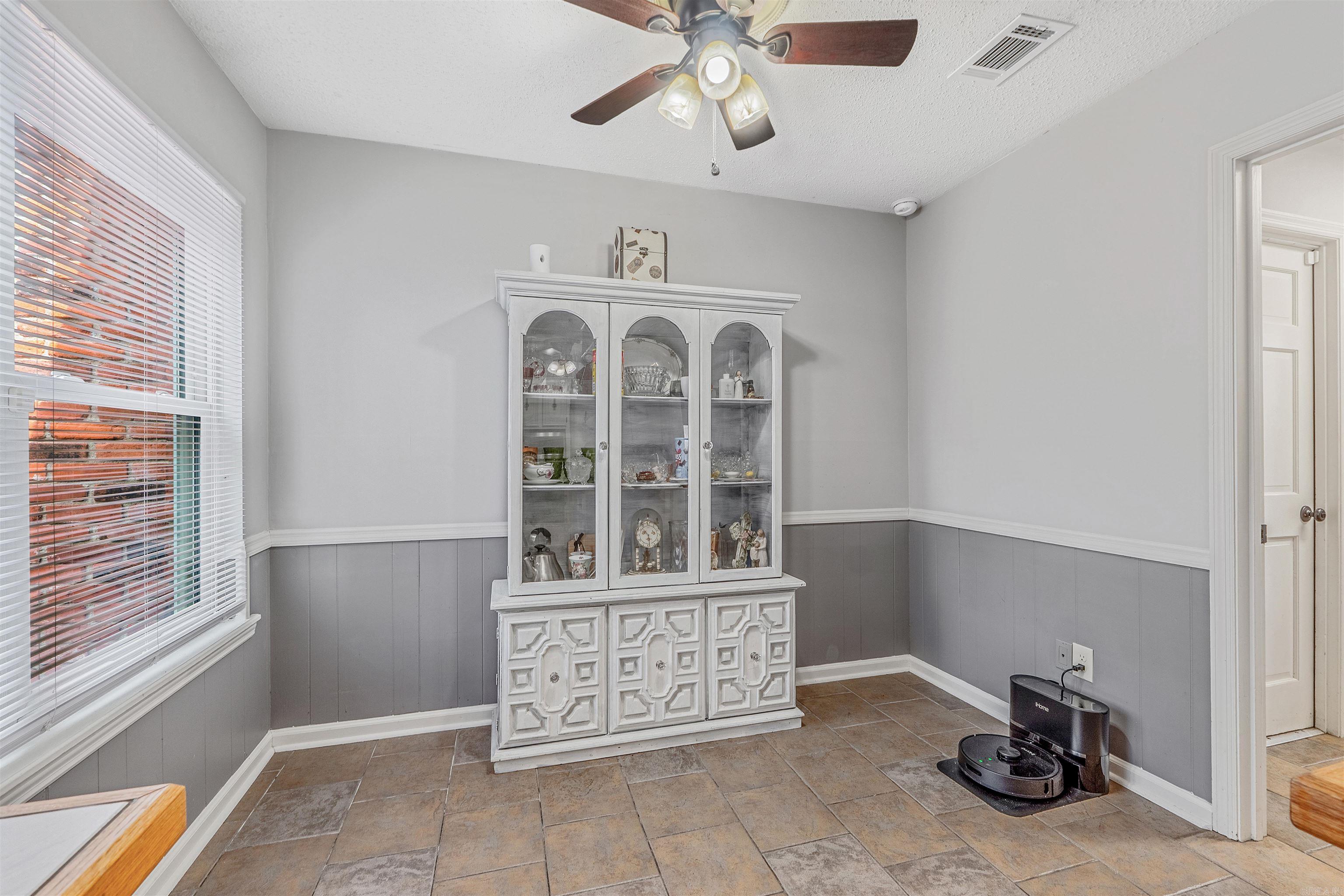 1704 War Eagle  North Little Rock, AR