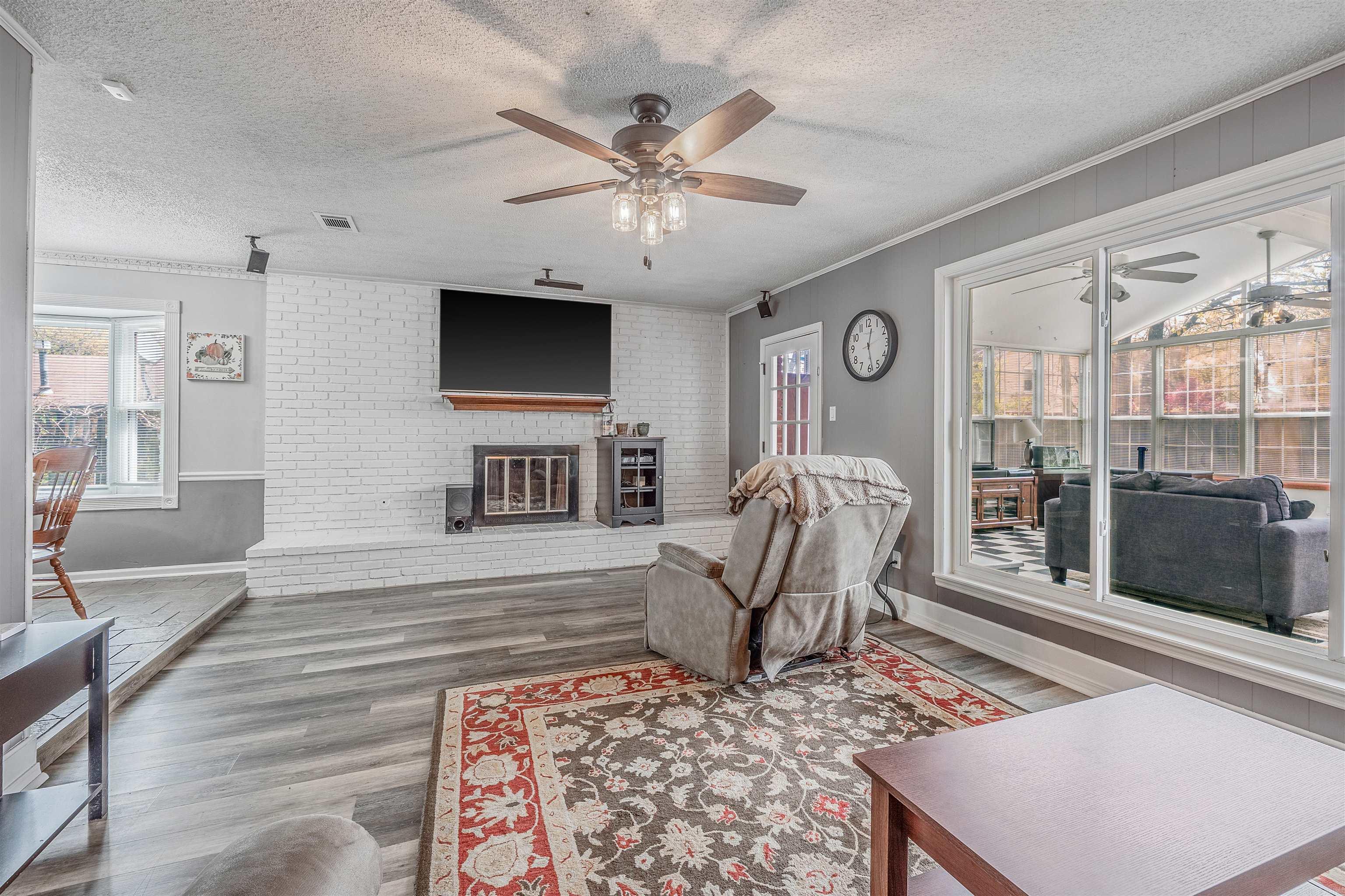 1704 War Eagle  North Little Rock, AR