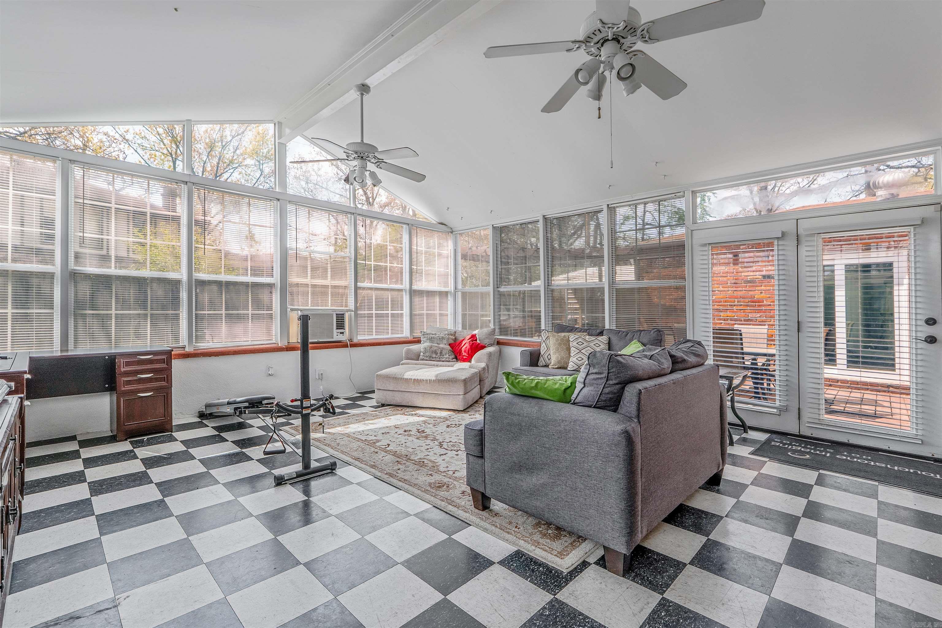 1704 War Eagle  North Little Rock, AR