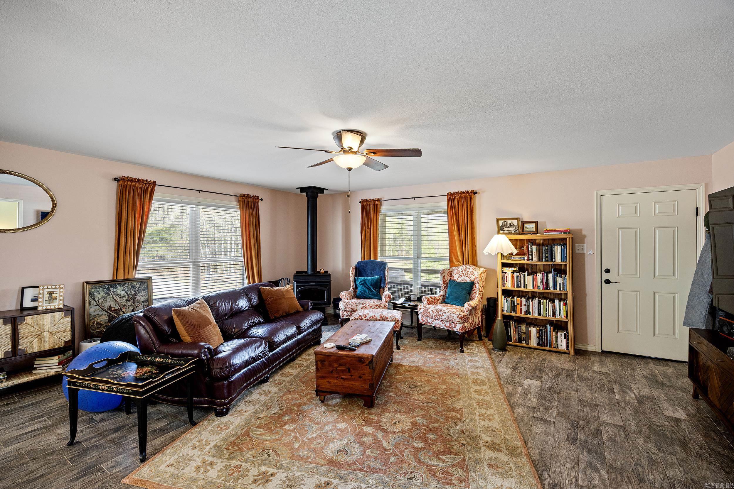 3131 Oyler  Clinton, AR