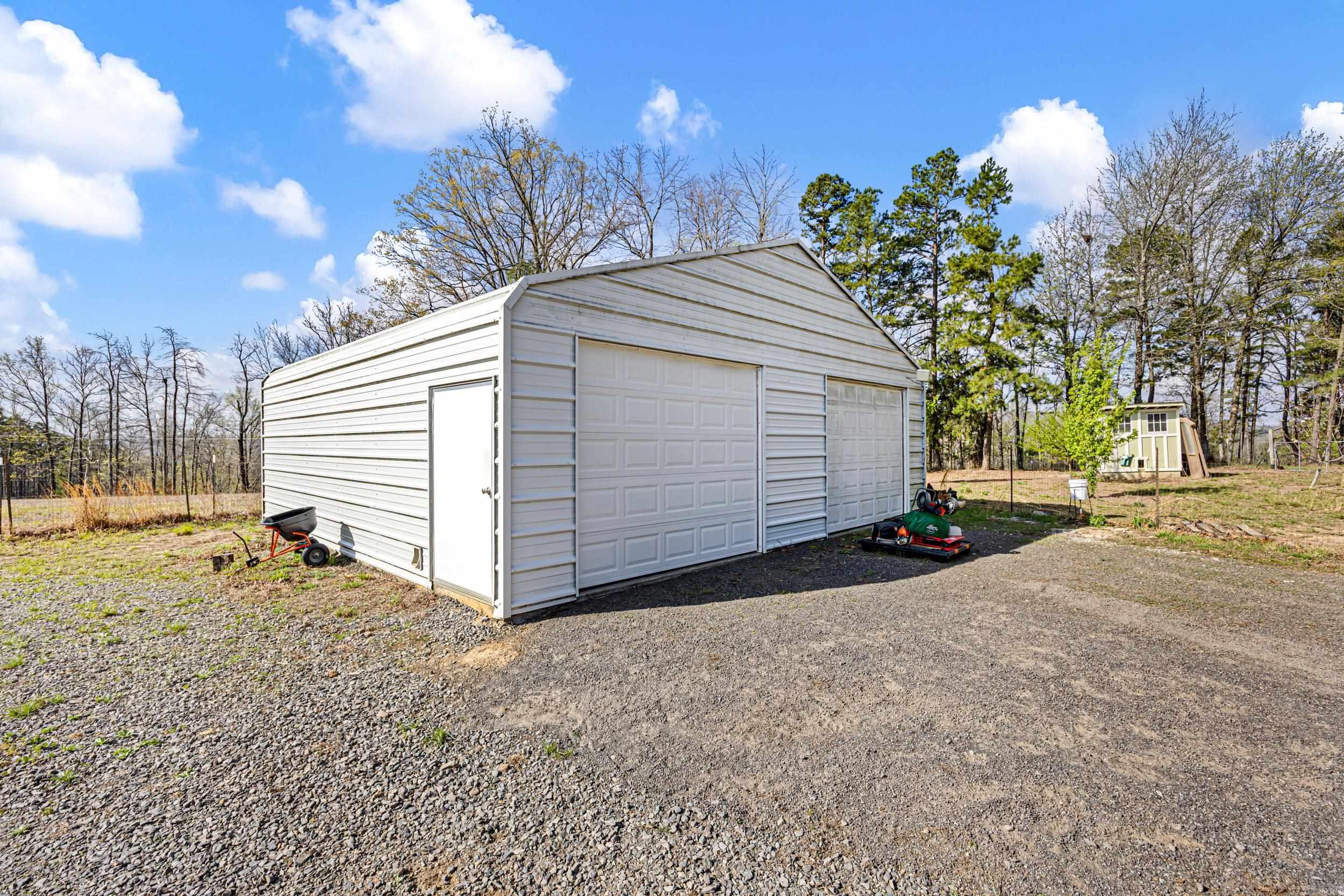 3131 Oyler  Clinton, AR