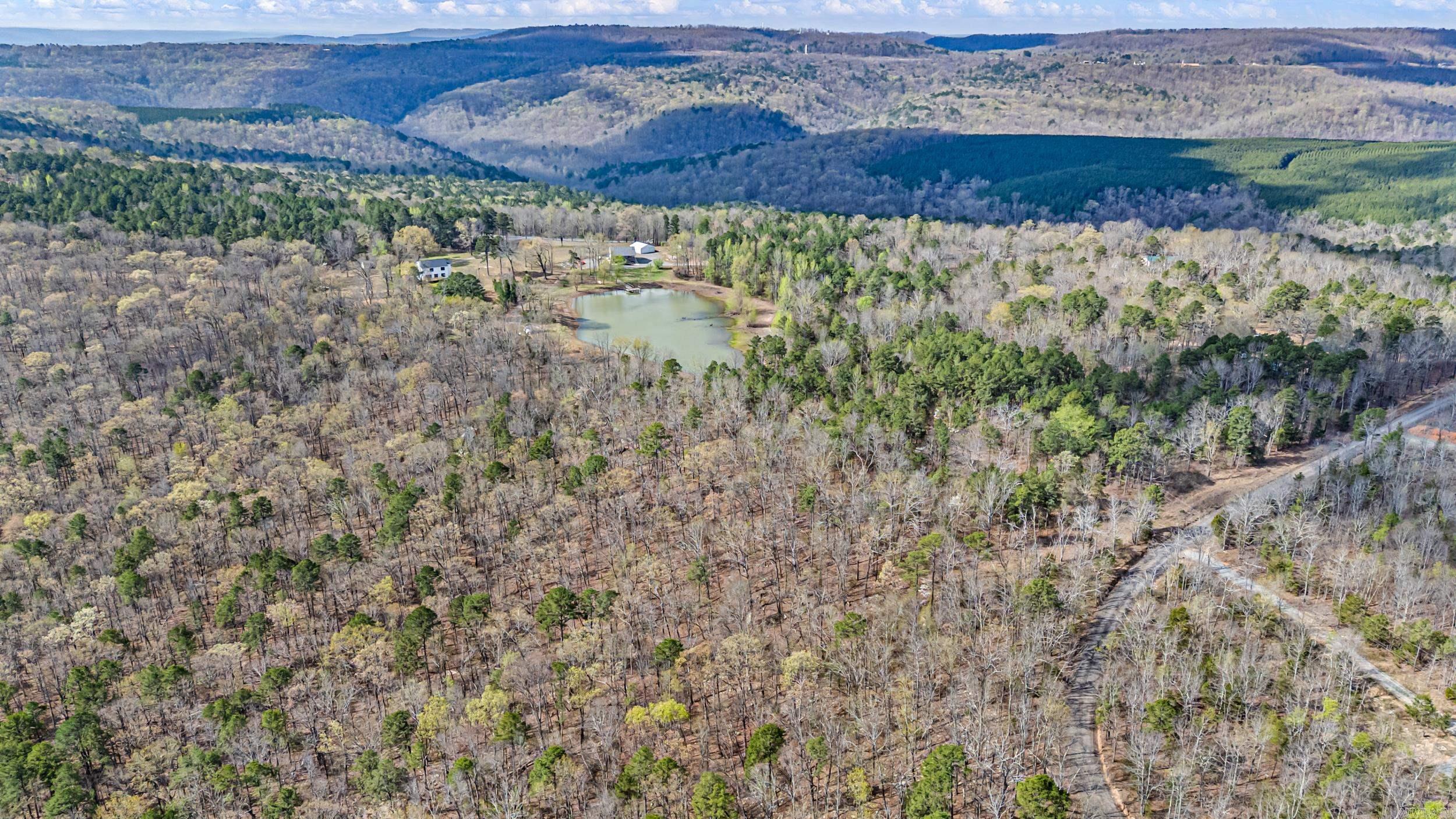 3131 Oyler  Clinton, AR