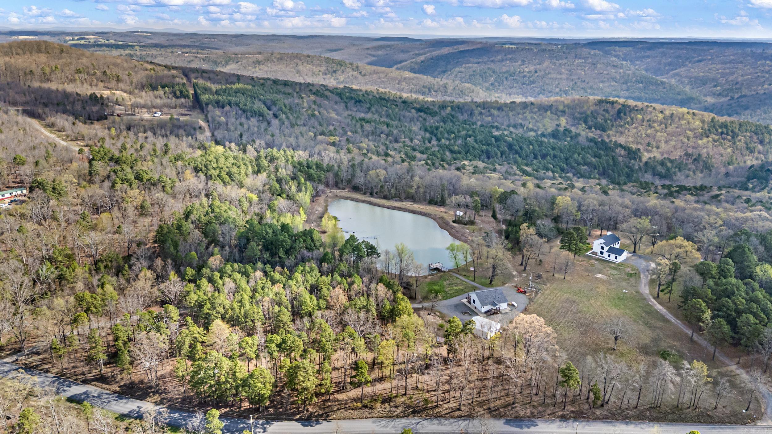 3131 Oyler  Clinton, AR