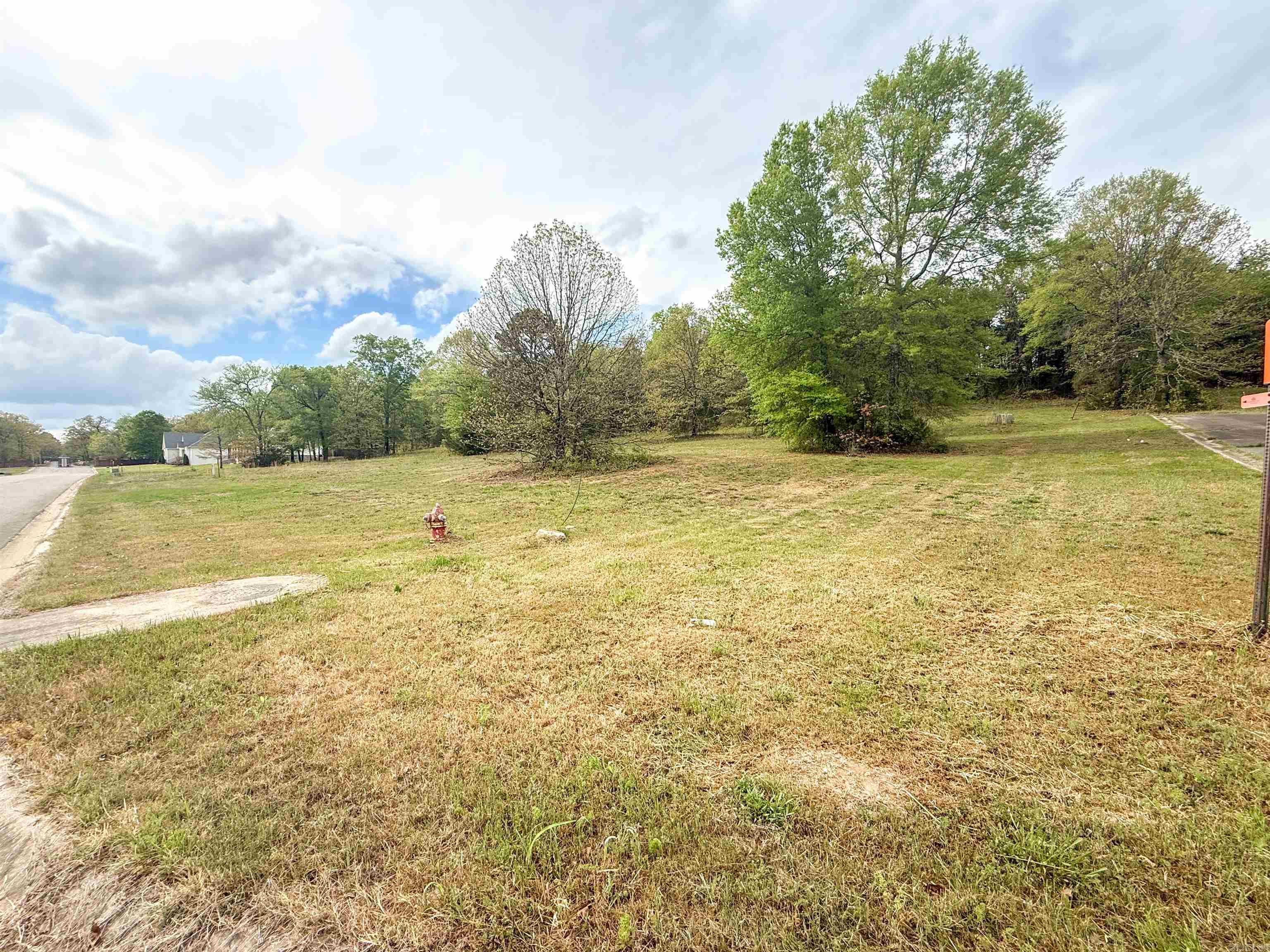 Lot 7 and 10 E Holloway  Morrilton, AR